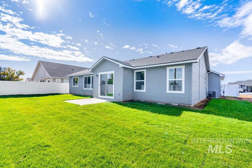 1340 Dawn St, Weiser, Idaho 83672, 3 Bedrooms, 2 Bathrooms, Residential For Sale, Price $393,799, 98950885