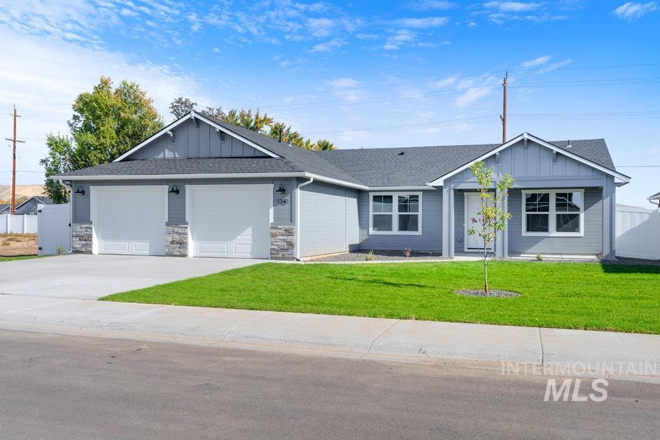 1340 Dawn St, Weiser, Idaho 83672, 3 Bedrooms, 2 Bathrooms, Residential For Sale, Price $393,799, 98950885
