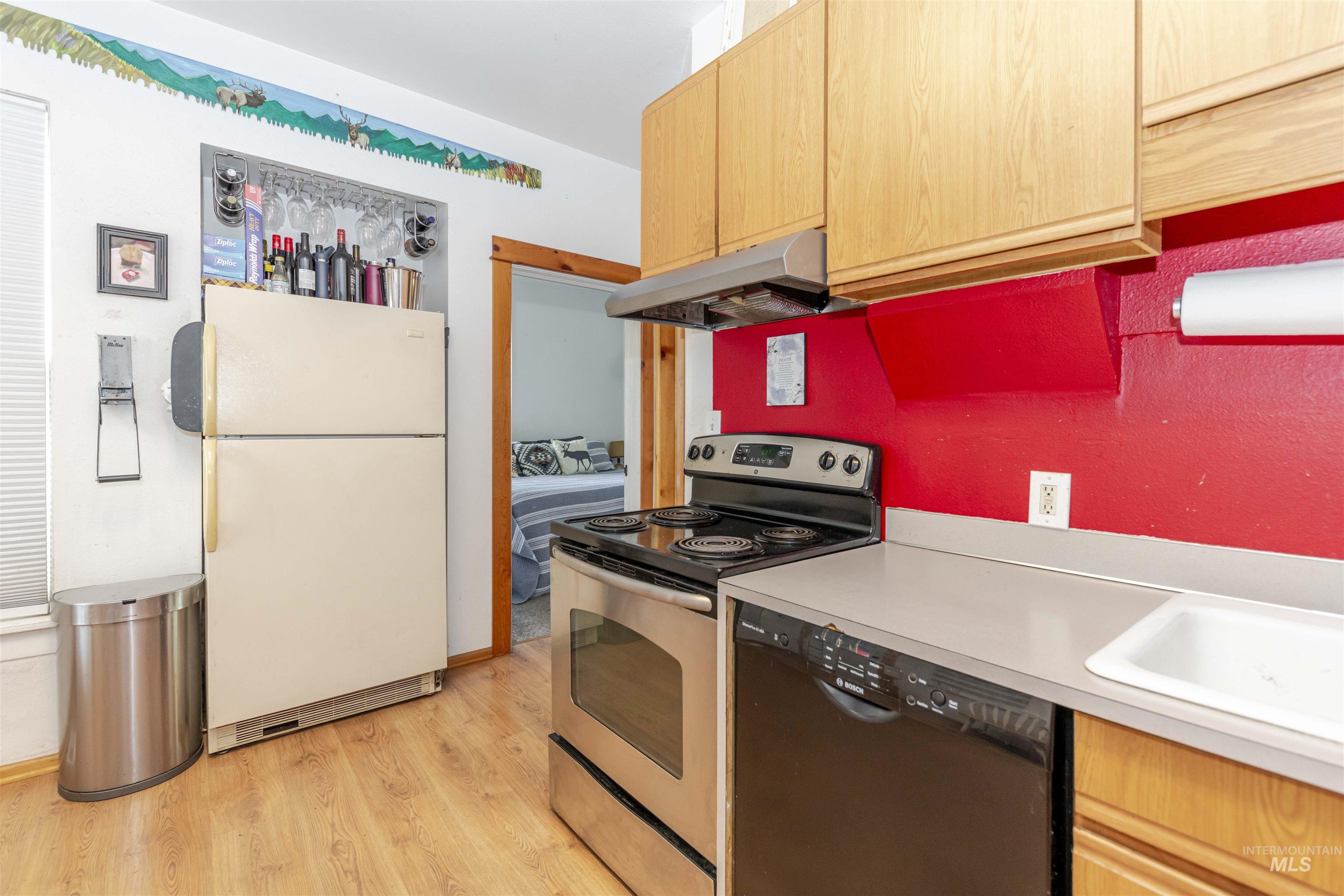 1318 McCarroll Street, Clarkston, Washington 99403, 2 Bedrooms, 1 Bathroom, Residential For Sale, Price $299,999,MLS 98950972