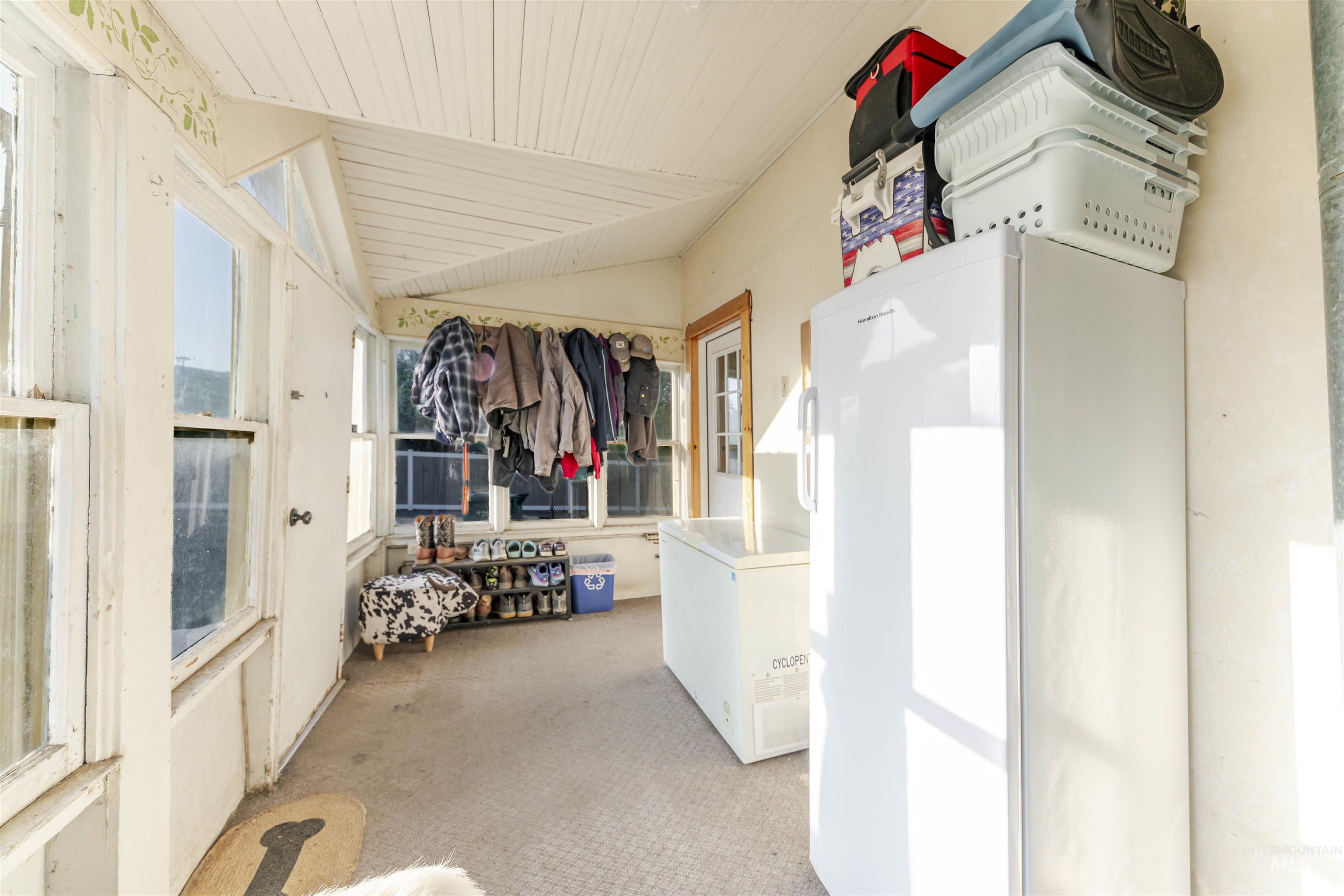 1318 McCarroll Street, Clarkston, Washington 99403, 2 Bedrooms, 1 Bathroom, Residential For Sale, Price $299,999,MLS 98950972