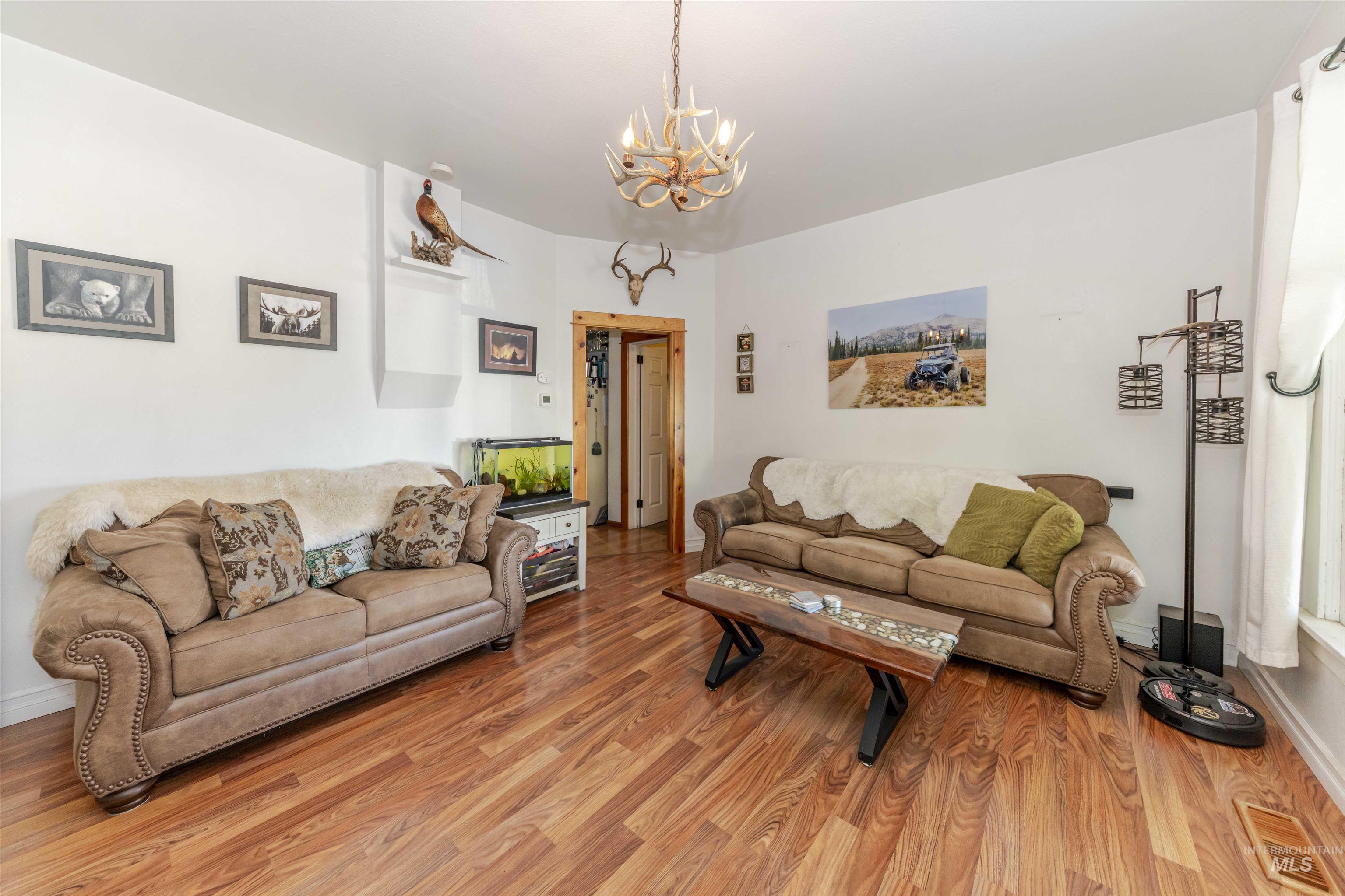 1318 McCarroll Street, Clarkston, Washington 99403, 2 Bedrooms, 1 Bathroom, Residential For Sale, Price $299,999,MLS 98950972