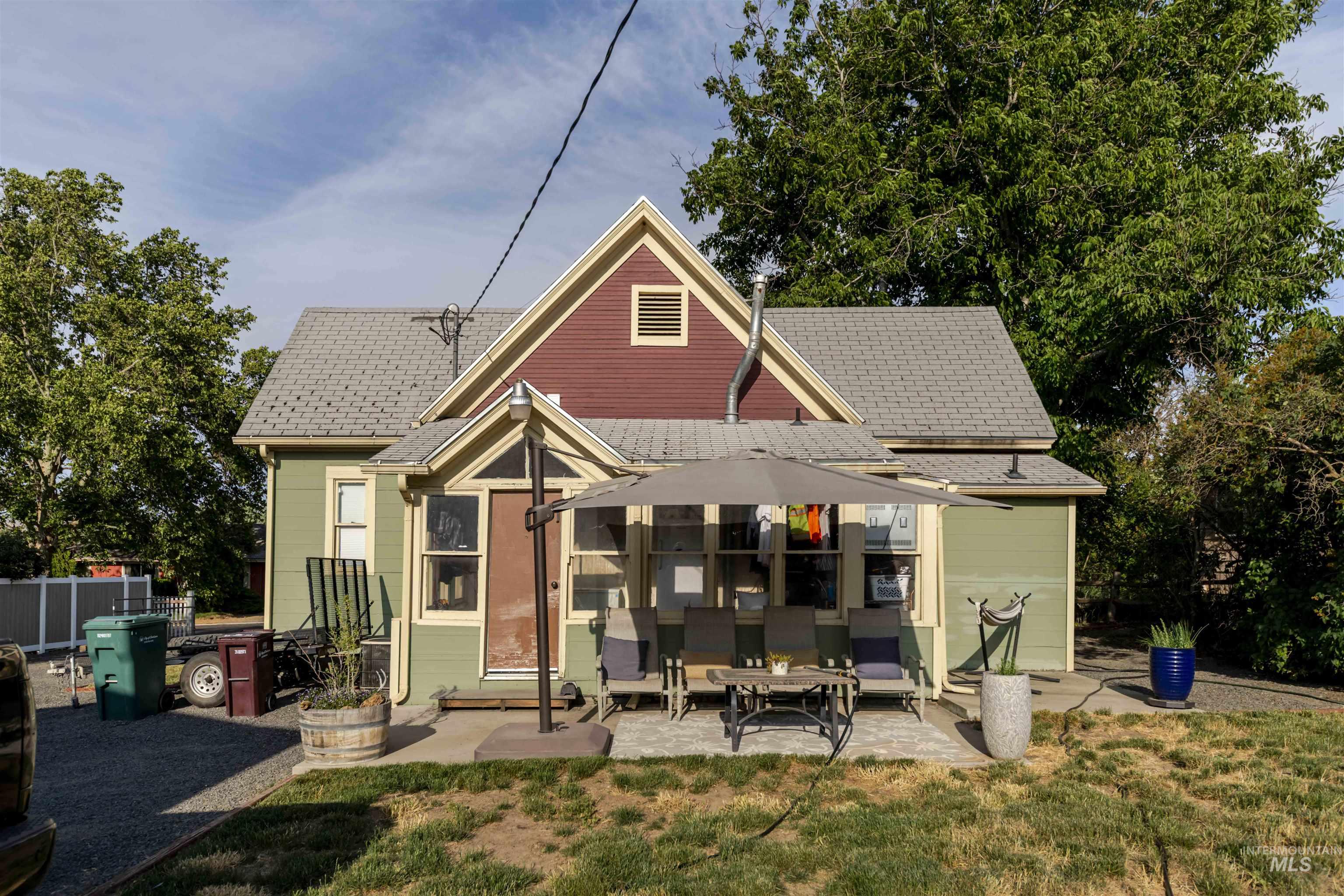 1318 McCarroll Street, Clarkston, Washington 99403, 2 Bedrooms, 1 Bathroom, Residential For Sale, Price $299,999,MLS 98950972