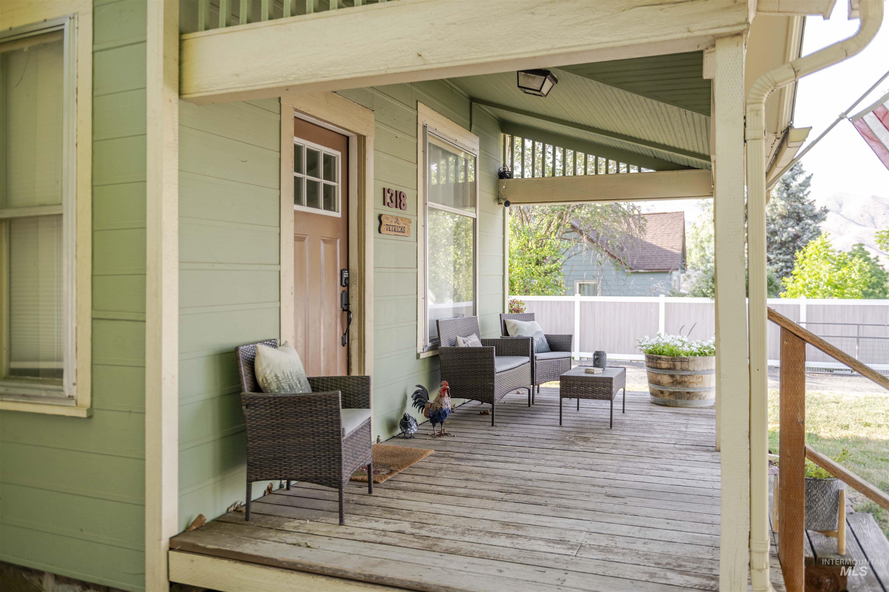 1318 McCarroll Street, Clarkston, Washington 99403, 2 Bedrooms, 1 Bathroom, Residential For Sale, Price $299,999,MLS 98950972