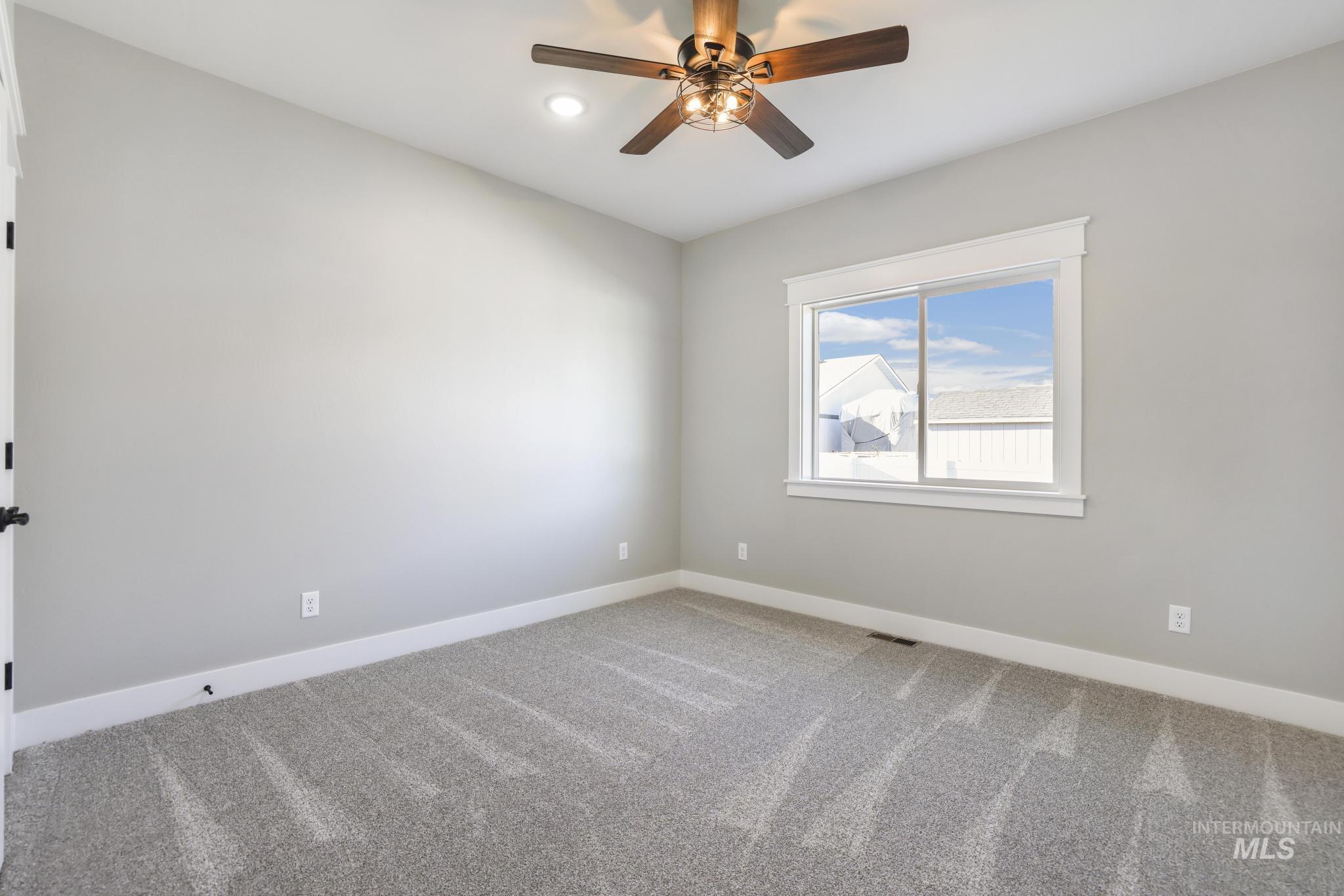 1470 Haizlee way, Twin Falls, Idaho 83301, 3 Bedrooms, 2 Bathrooms, Residential For Sale, Price $549,900, 98951121