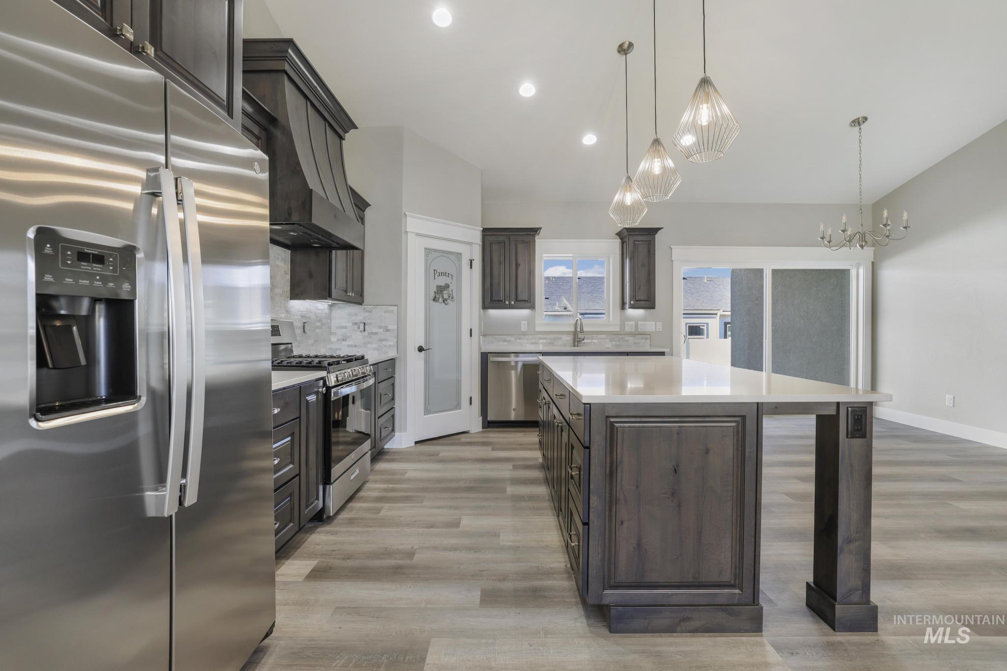 1470 Haizlee way, Twin Falls, Idaho 83301, 3 Bedrooms, 2 Bathrooms, Residential For Sale, Price $549,900, 98951121