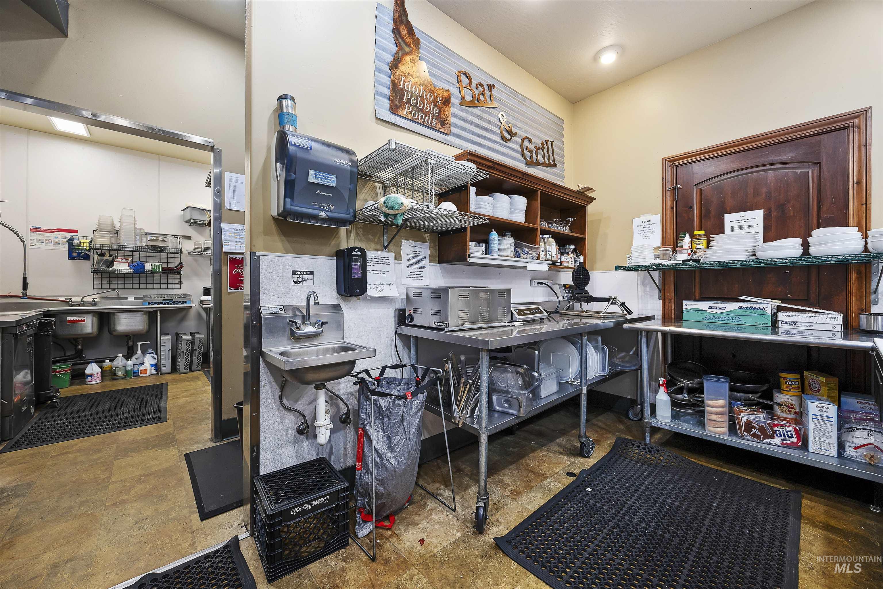 4035 N 2300 E, Filer, Idaho 83301, Business/Commercial For Sale, Price $1,500,000,MLS 98951133