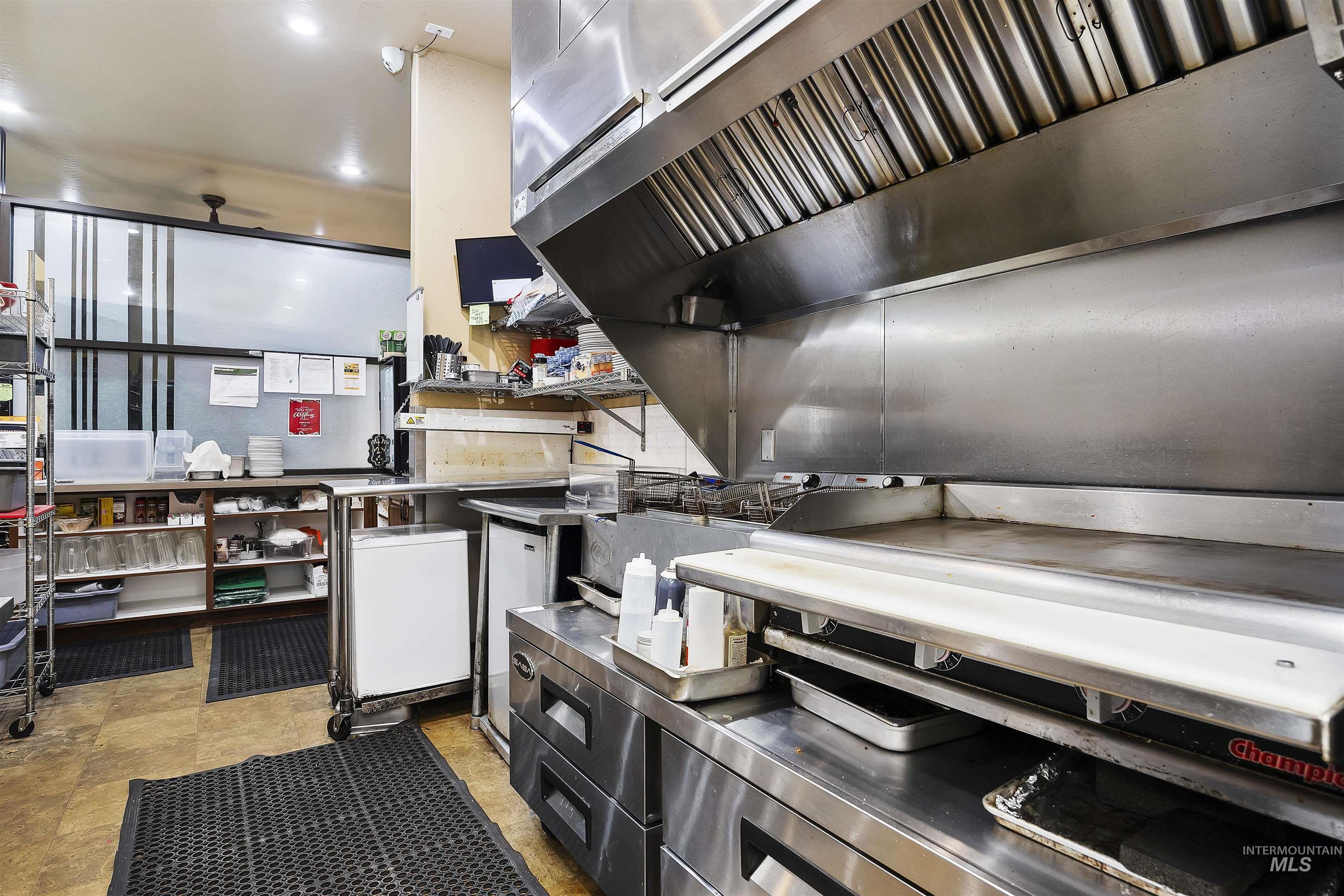 4035 N 2300 E, Filer, Idaho 83301, Business/Commercial For Sale, Price $1,500,000,MLS 98951133