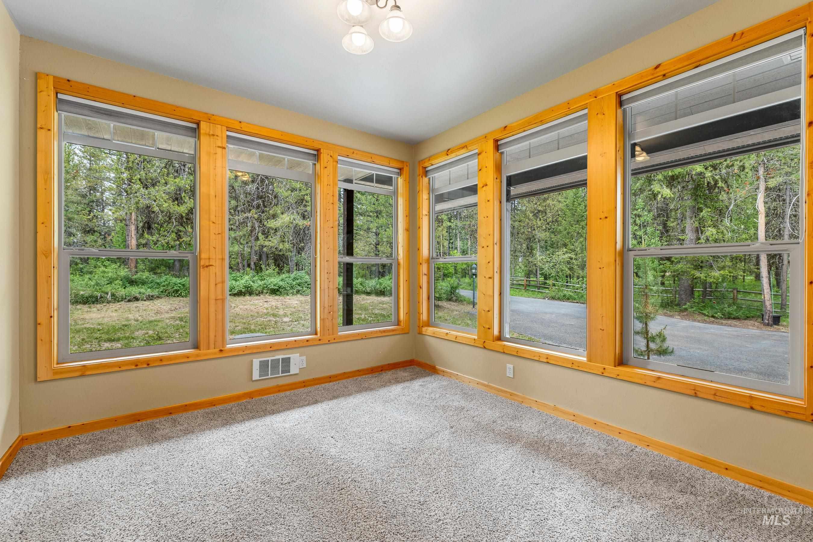 14199 Franklin Rd, McCall, Idaho 83638, 3 Bedrooms, 3.5 Bathrooms, Residential For Sale, Price $1,425,000, 98951158