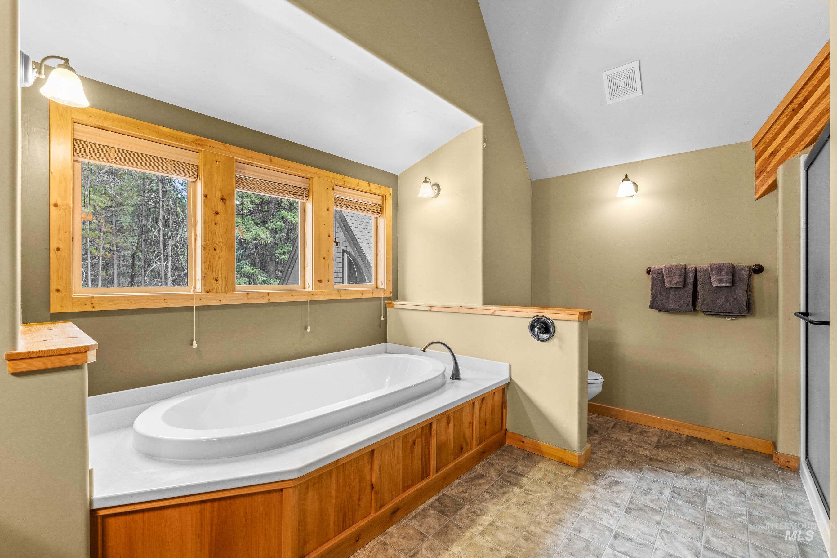 14199 Franklin Rd, McCall, Idaho 83638, 3 Bedrooms, 3.5 Bathrooms, Residential For Sale, Price $1,425,000,MLS 98951158