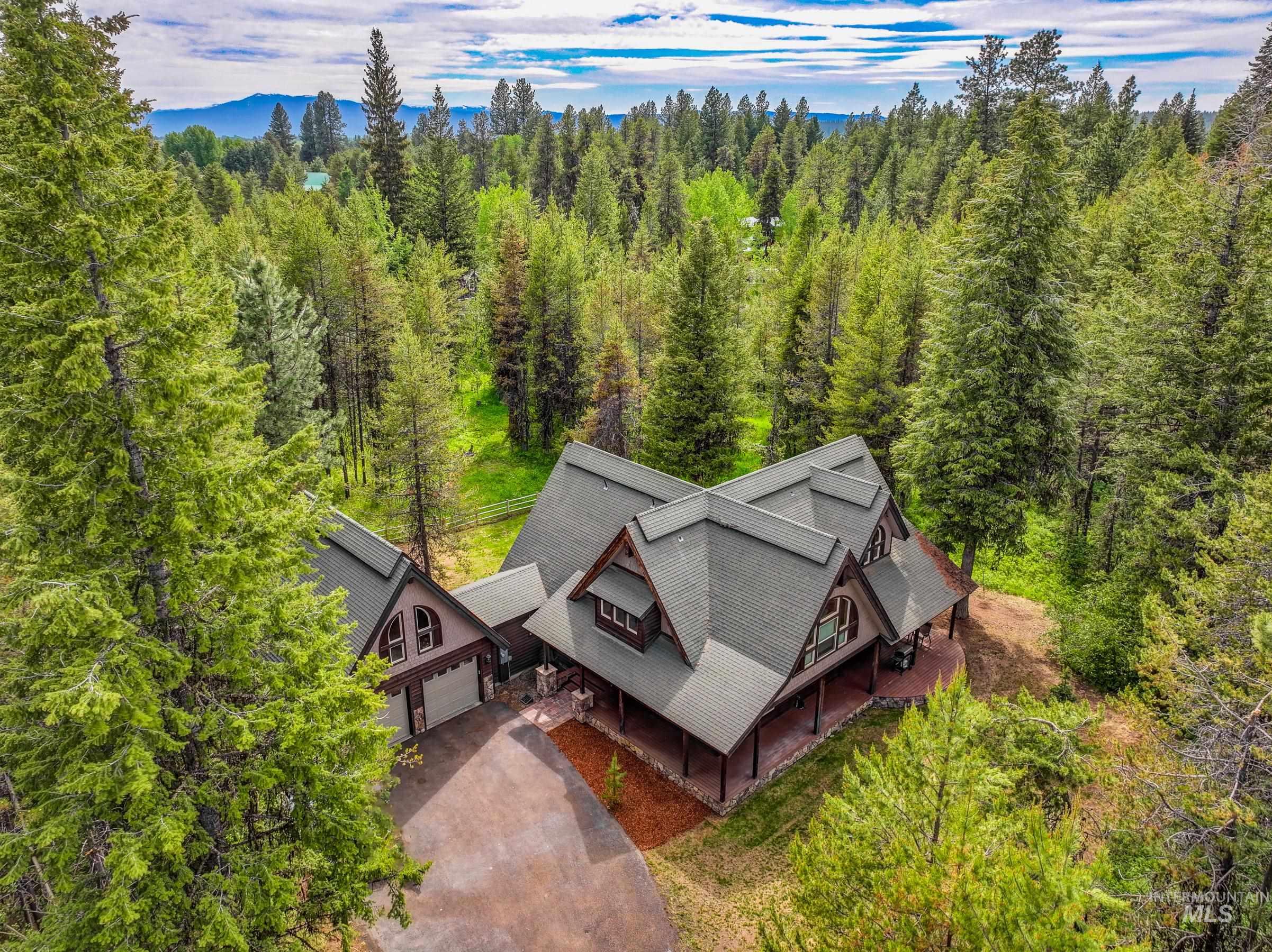 14199 Franklin Rd, McCall, Idaho 83638, 3 Bedrooms, 3.5 Bathrooms, Residential For Sale, Price $1,425,000,MLS 98951158