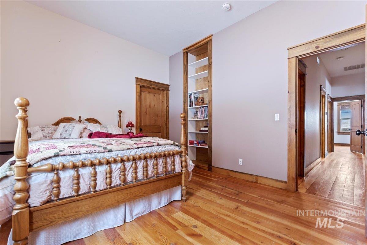 675 W Russell Dr, Prairie, Idaho 83647, 3 Bedrooms, 2 Bathrooms, Residential For Sale, Price $1,500,000,MLS 98951187