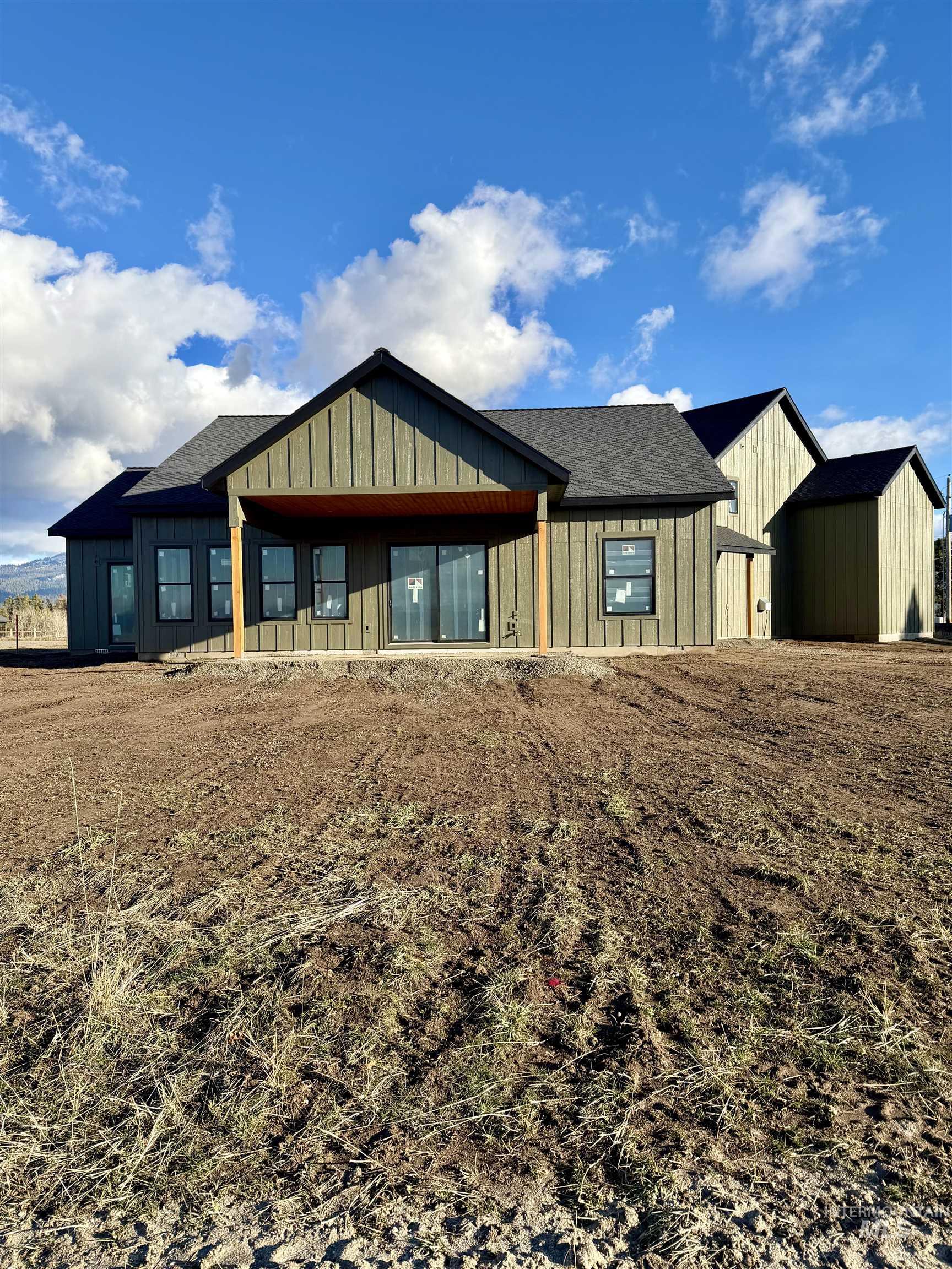 13897 Sky View Ct, McCall, Idaho 83638, 4 Bedrooms, 3 Bathrooms, Residential For Sale, Price $1,279,000,MLS 98951227