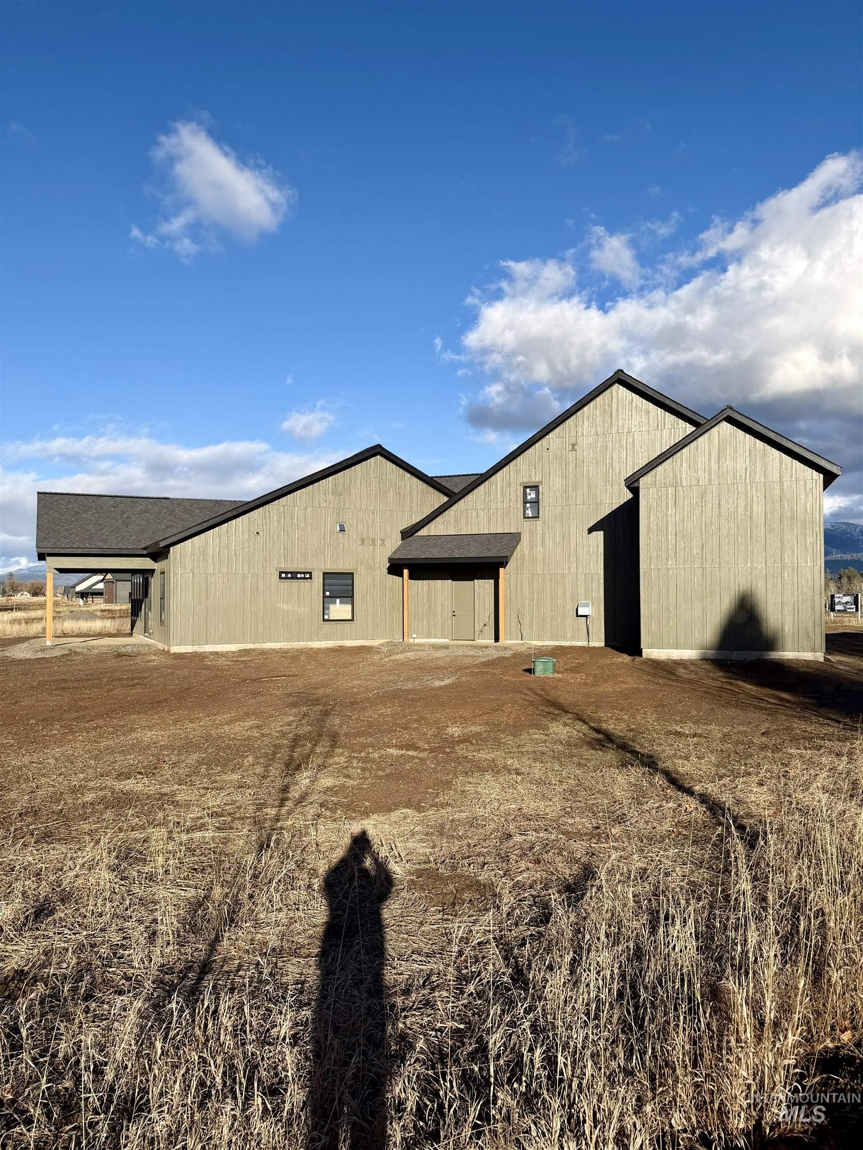 13897 Sky View Ct, McCall, Idaho 83638, 4 Bedrooms, 3 Bathrooms, Residential For Sale, Price $1,279,000,MLS 98951227