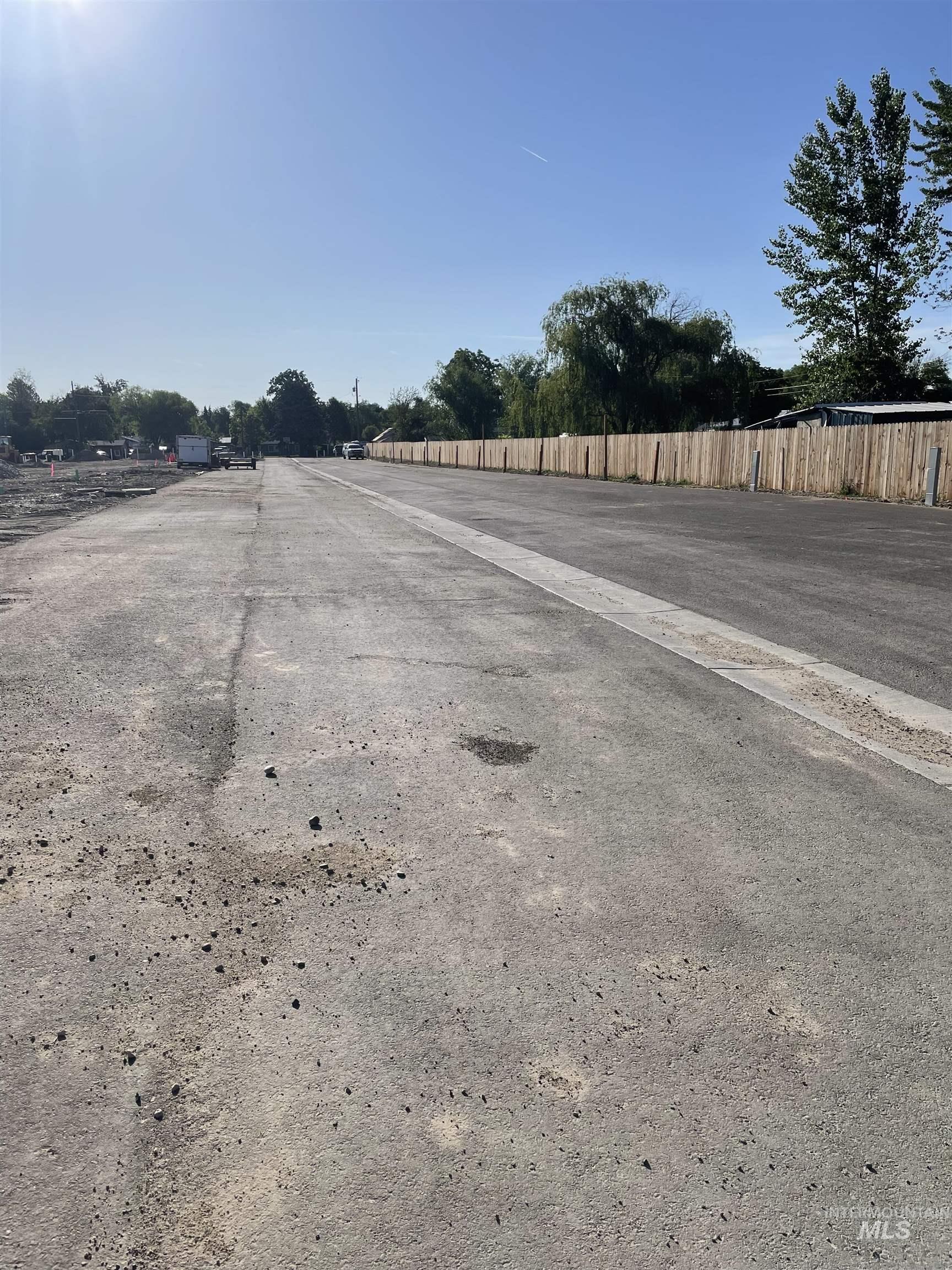 315 N 9th Ave North, Payette, Idaho 83661, 2 Bedrooms, 2.5 Bathrooms, Residential Income For Sale, Price $324,900, 98951233