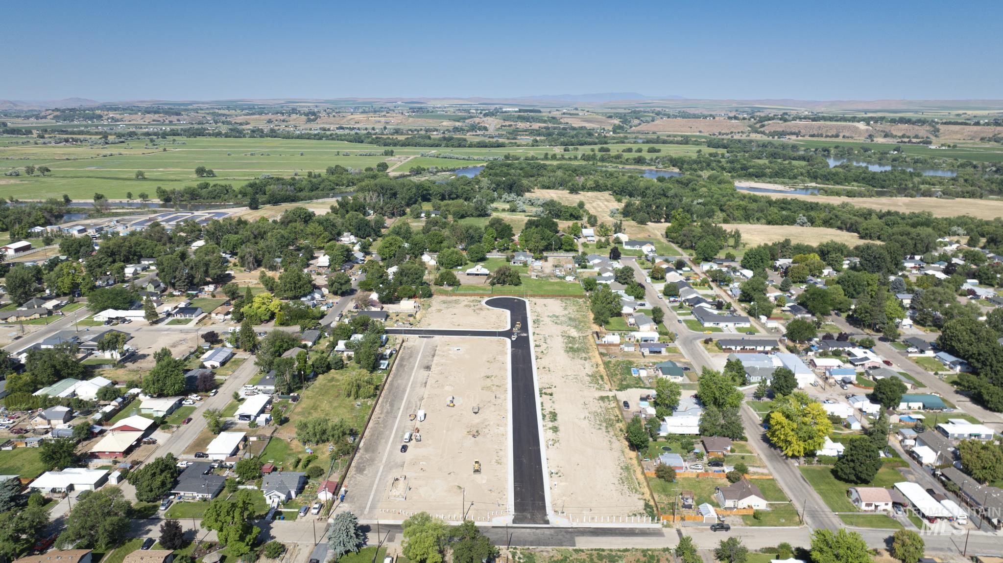 311 N 9th Ave North, Payette, Idaho 83661, 3 Bedrooms, 2.5 Bathrooms, Residential Income For Sale, Price $369,900, 98951251