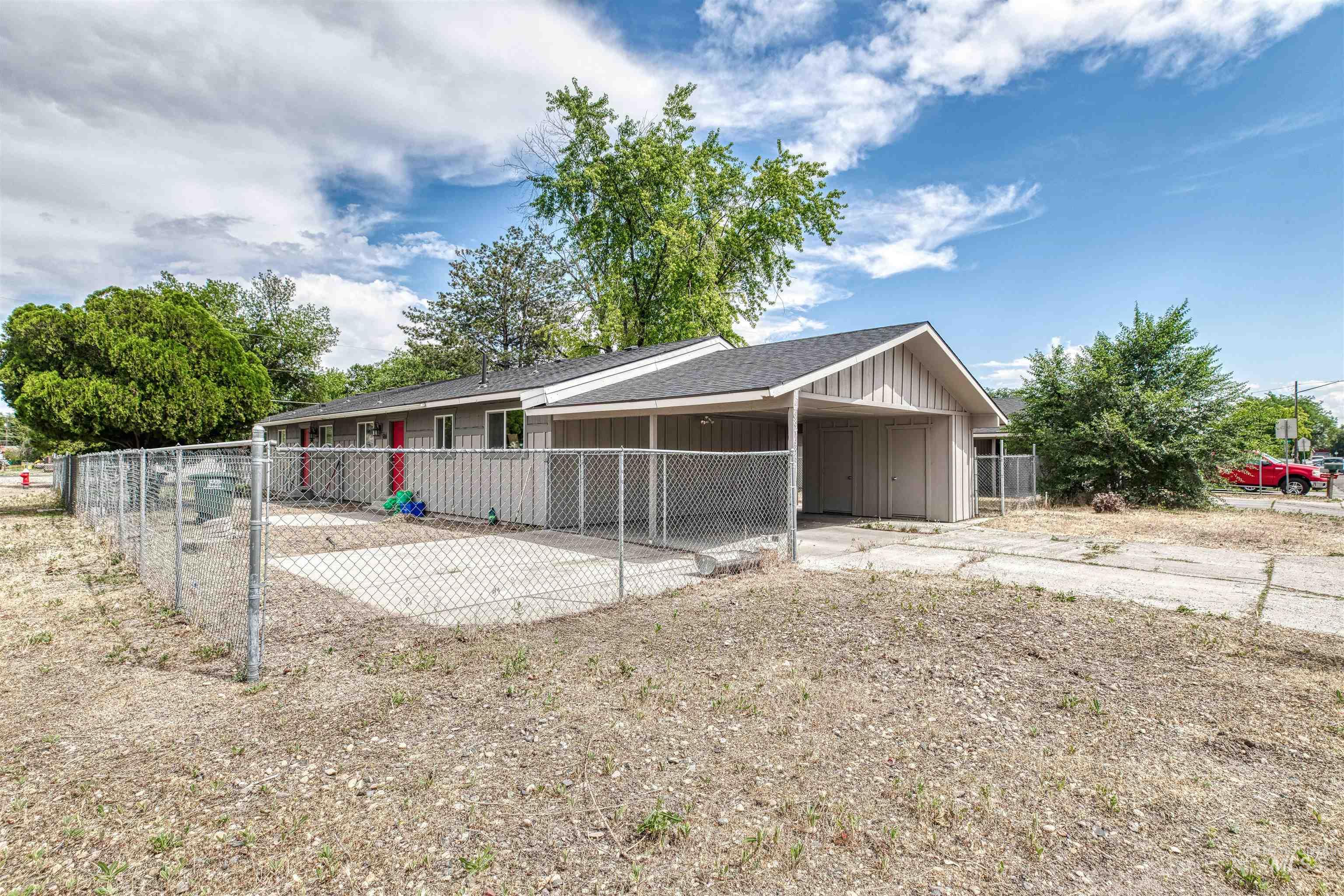 684/686 NW 6th St, Ontario, Oregon 97914, 2 Bedrooms, 1 Bathroom, Residential Income For Sale, Price $350,000,MLS 98951271