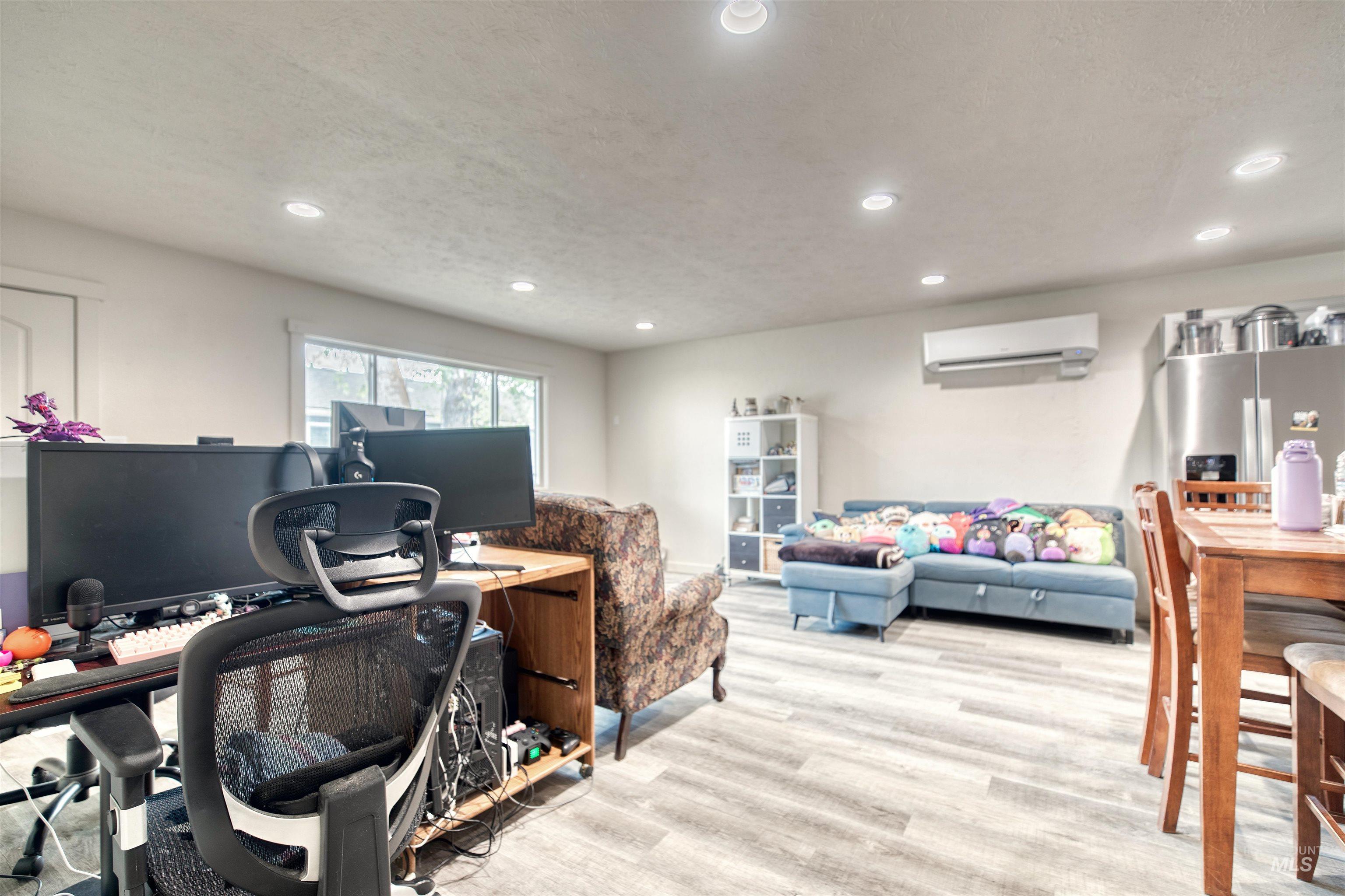 684/686 NW 6th St, Ontario, Oregon 97914, 2 Bedrooms, 1 Bathroom, Residential Income For Sale, Price $350,000,MLS 98951271