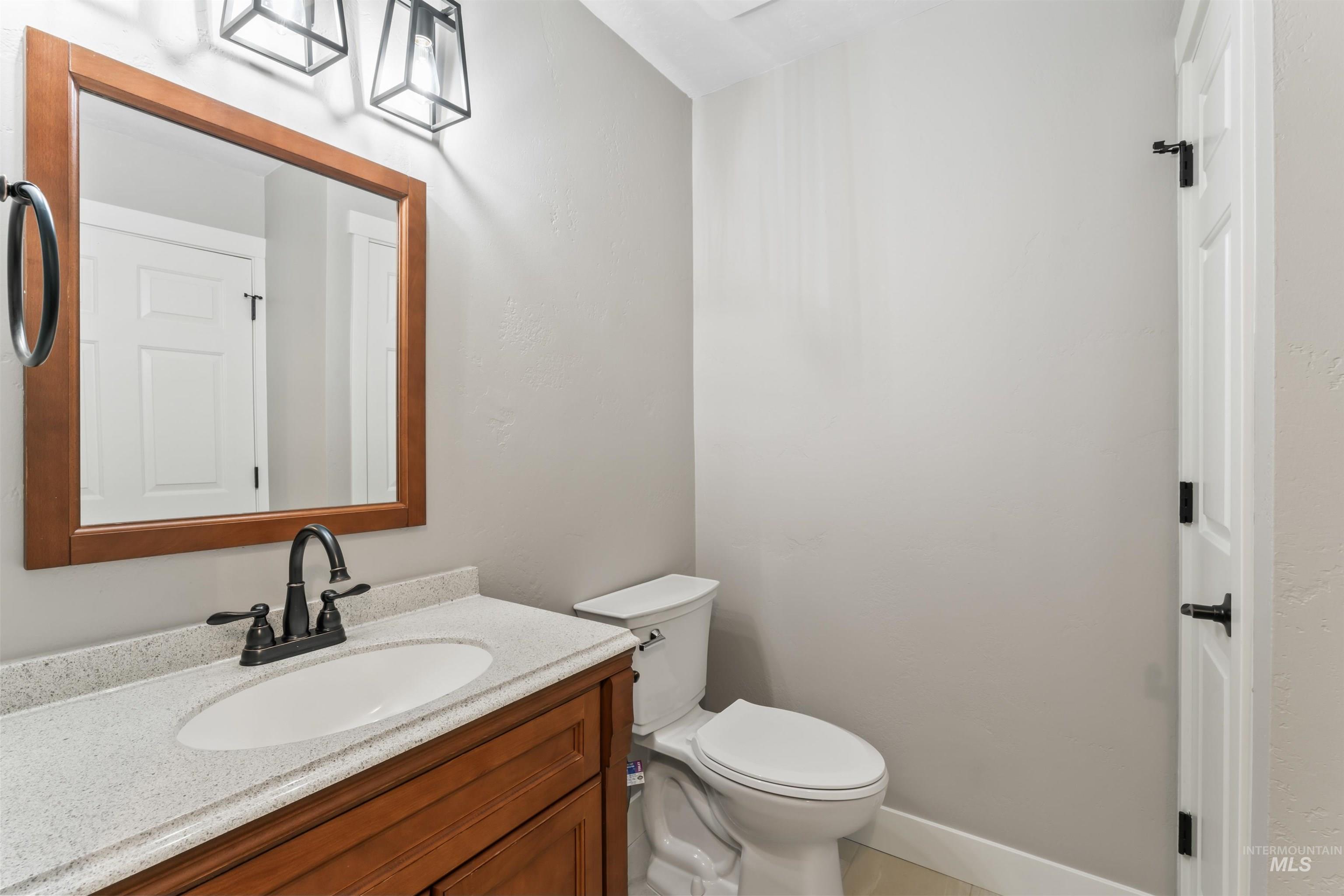 25 Horseshu Vue Circle, Horseshoe Bend, Idaho 83629, 4 Bedrooms, 3.5 Bathrooms, Residential For Sale, Price $829,900, 98951281