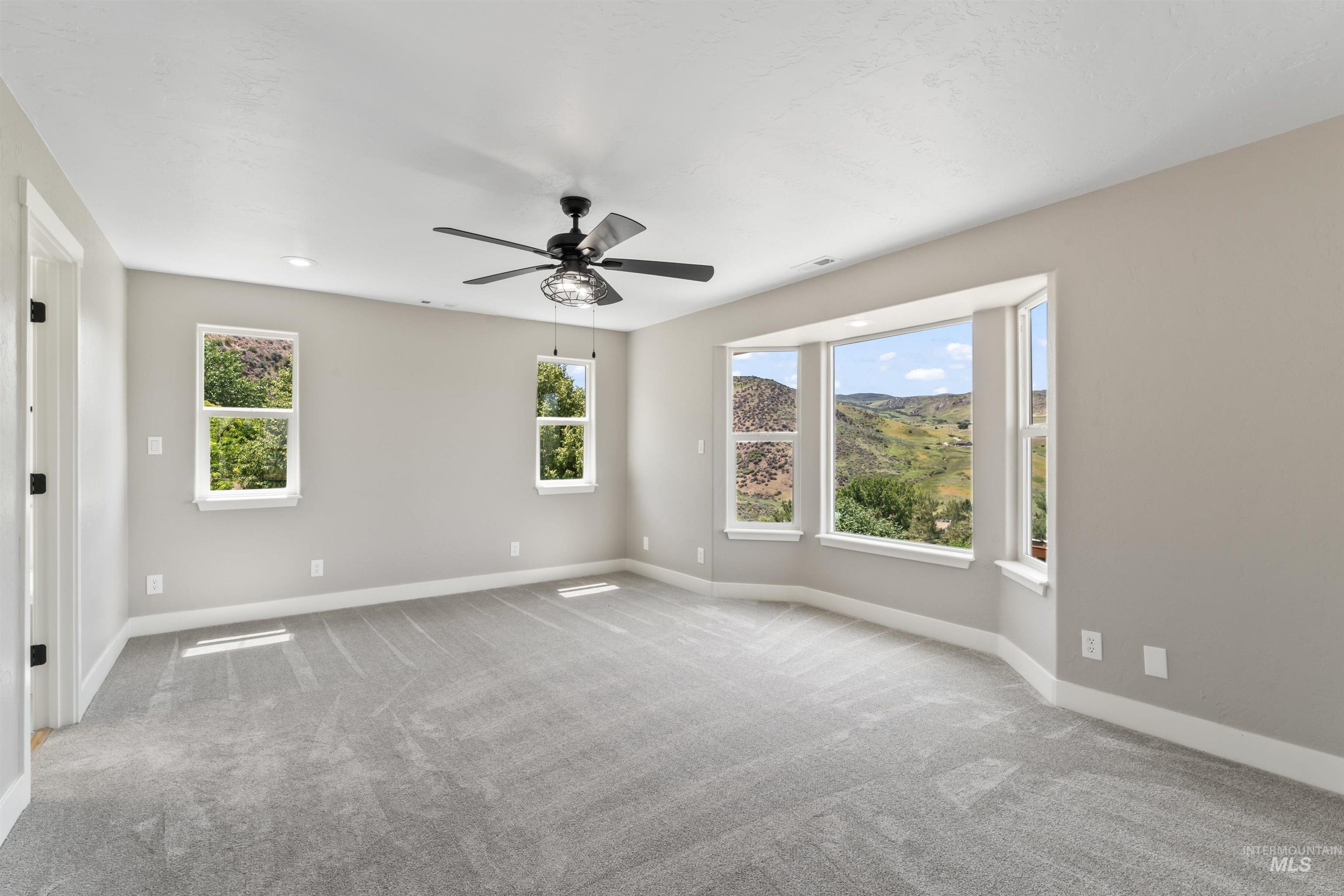 25 Horseshu Vue Circle, Horseshoe Bend, Idaho 83629, 4 Bedrooms, 3.5 Bathrooms, Residential For Sale, Price $829,900, 98951281