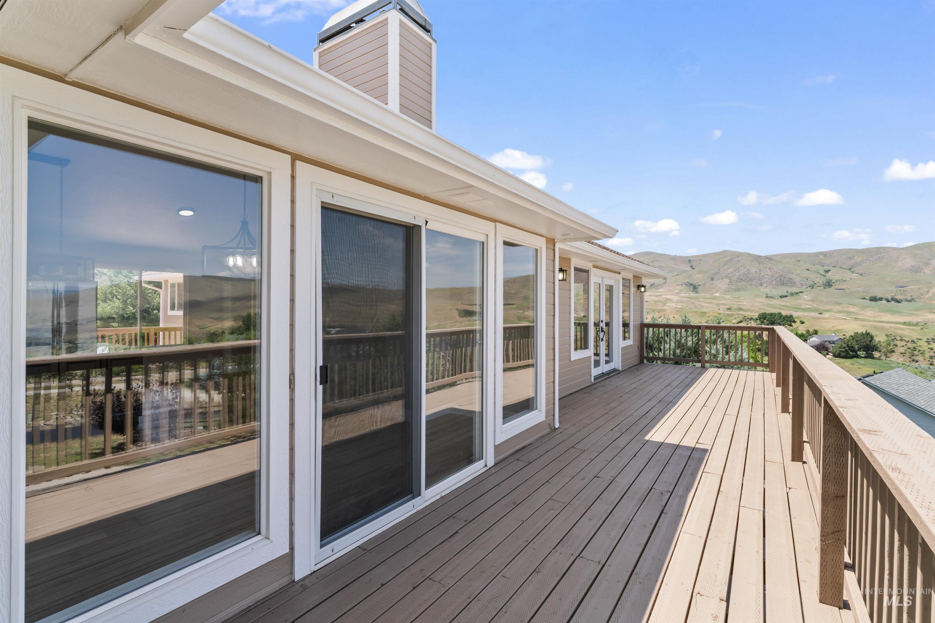 25 Horseshu Vue Circle, Horseshoe Bend, Idaho 83629, 4 Bedrooms, 3.5 Bathrooms, Residential For Sale, Price $829,900, 98951281