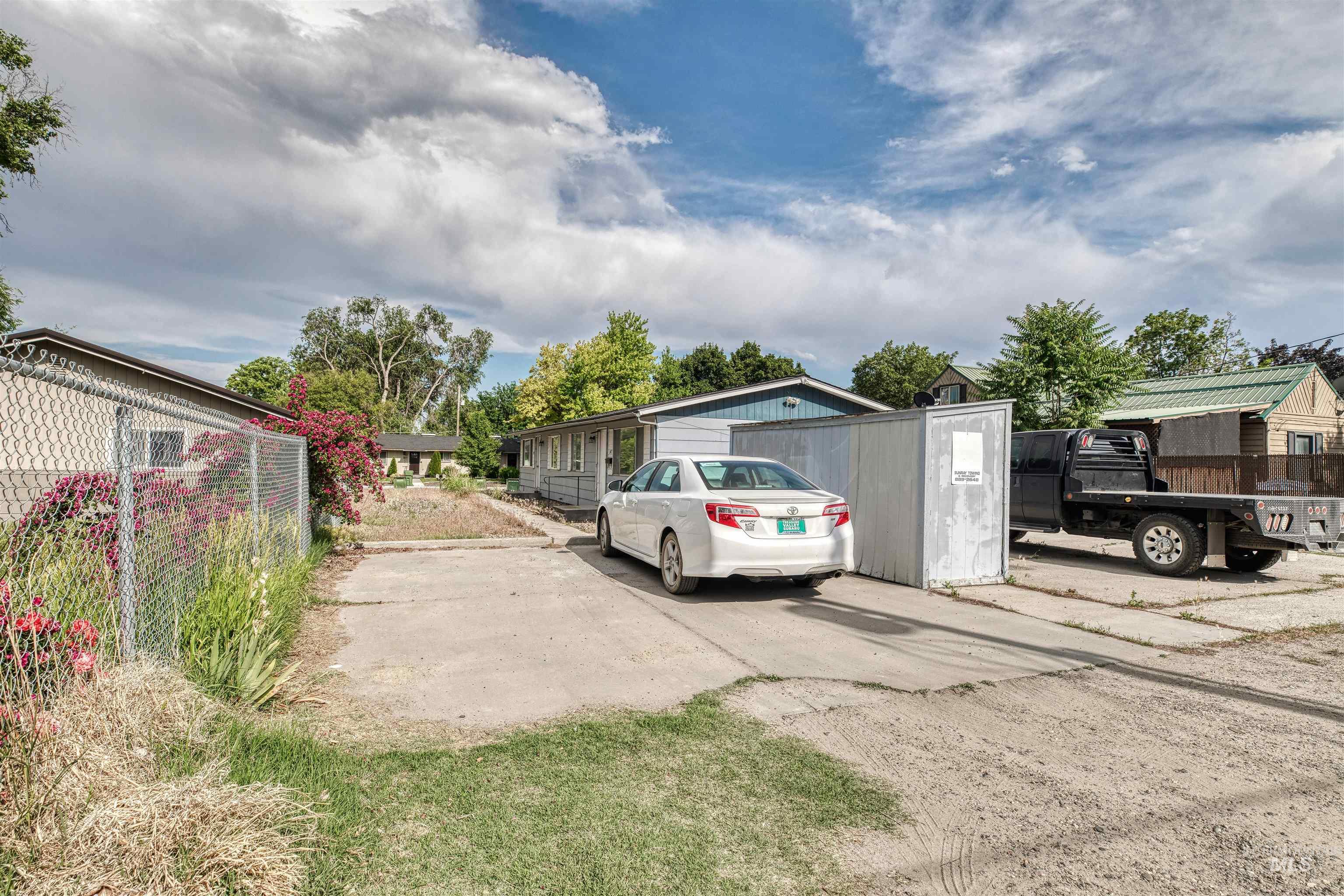 345/347 NW 7th St, Ontario, Oregon 97914, 2 Bedrooms, 1 Bathroom, Residential Income For Sale, Price $305,000,MLS 98951288