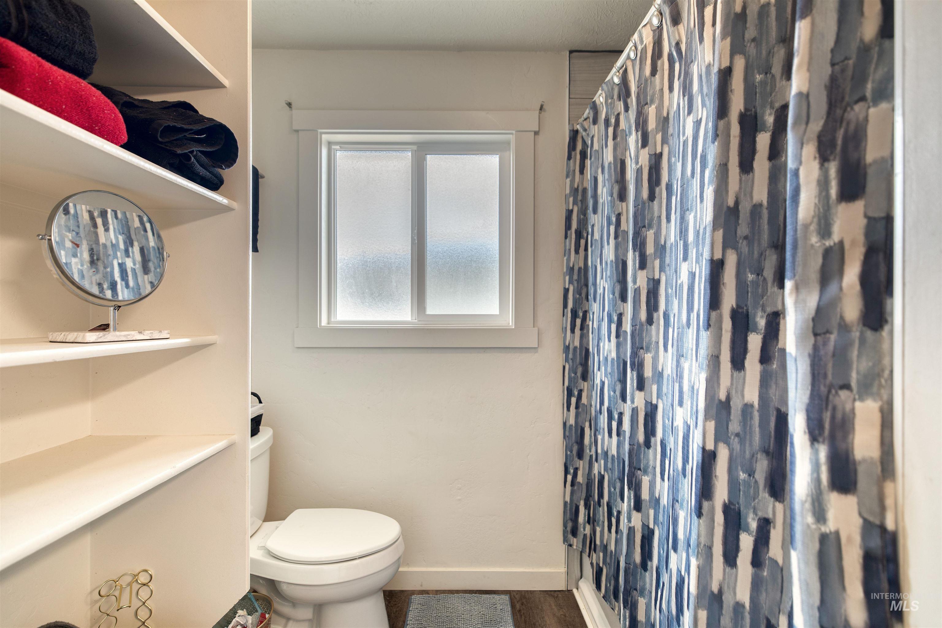 650/652 NW 6th St, Ontario, Oregon 97914, 2 Bedrooms, 1 Bathroom, Residential Income For Sale, Price $350,000,MLS 98951289