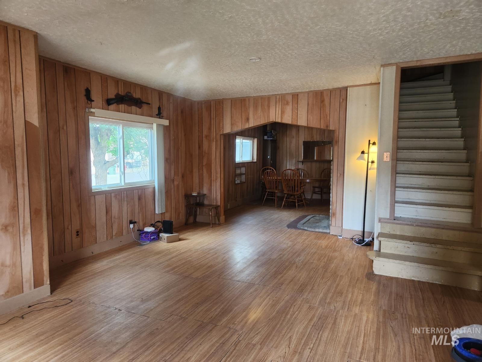 82 NW 3rd St, Ontario, Oregon 97914, 3 Bedrooms, 1 Bathroom, Residential For Sale, Price $252,000, 98951310