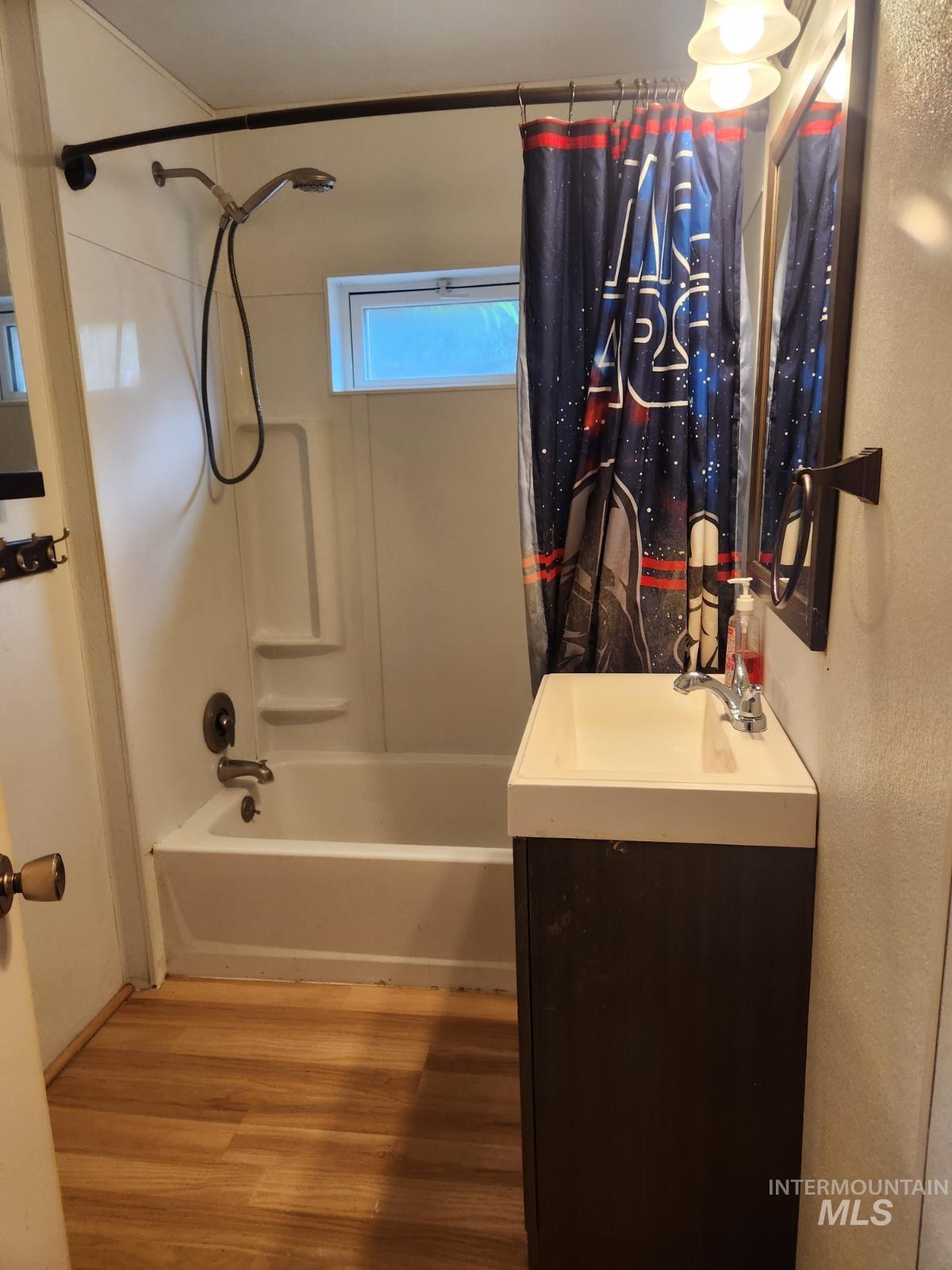 82 NW 3rd St, Ontario, Oregon 97914, 3 Bedrooms, 1 Bathroom, Residential For Sale, Price $252,000, 98951310