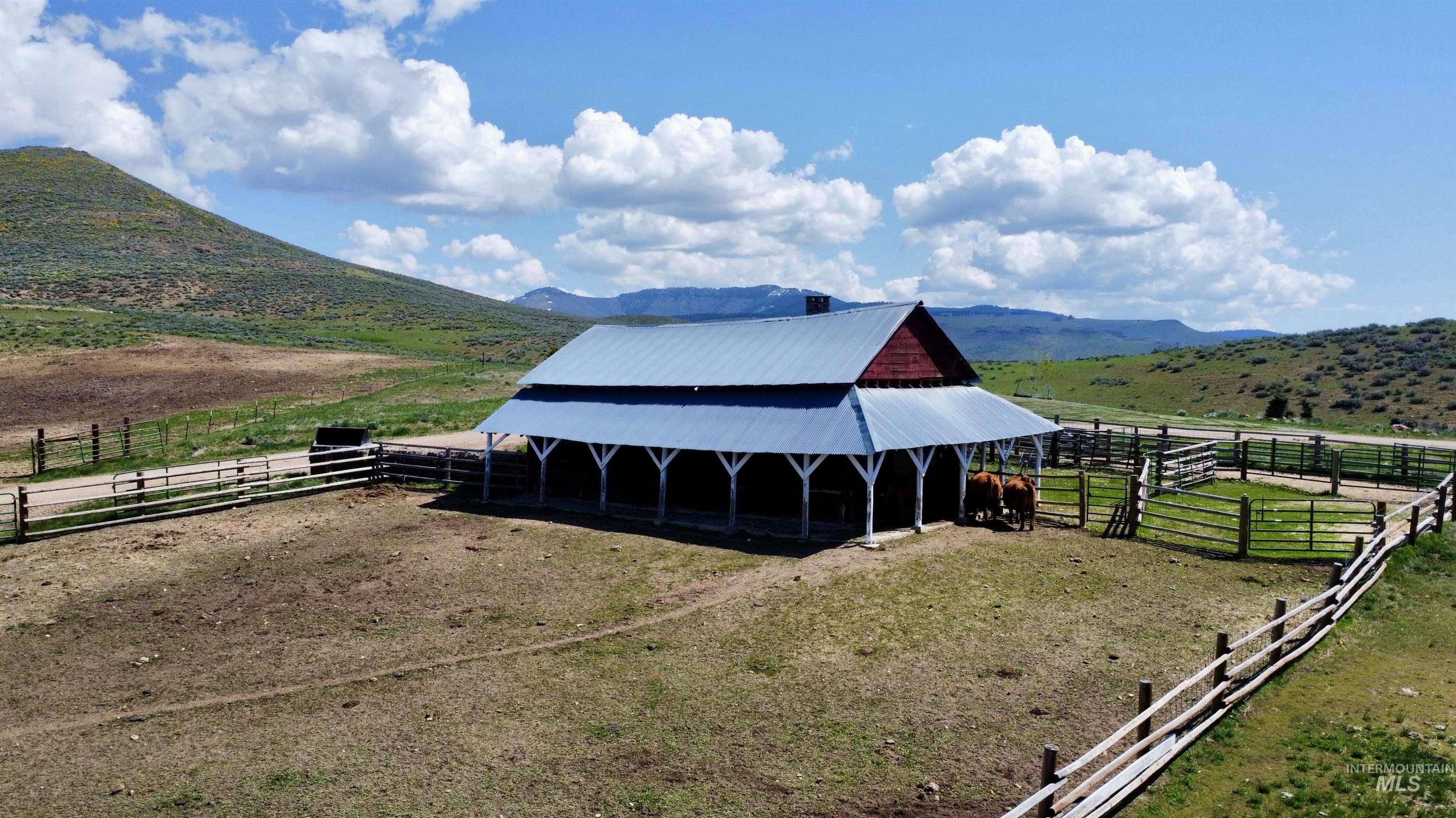 219 W 425 N, Fairfield, Idaho 83327, 5 Bedrooms, 2 Bathrooms, Farm & Ranch For Sale, Price $2,850,000, 98951324