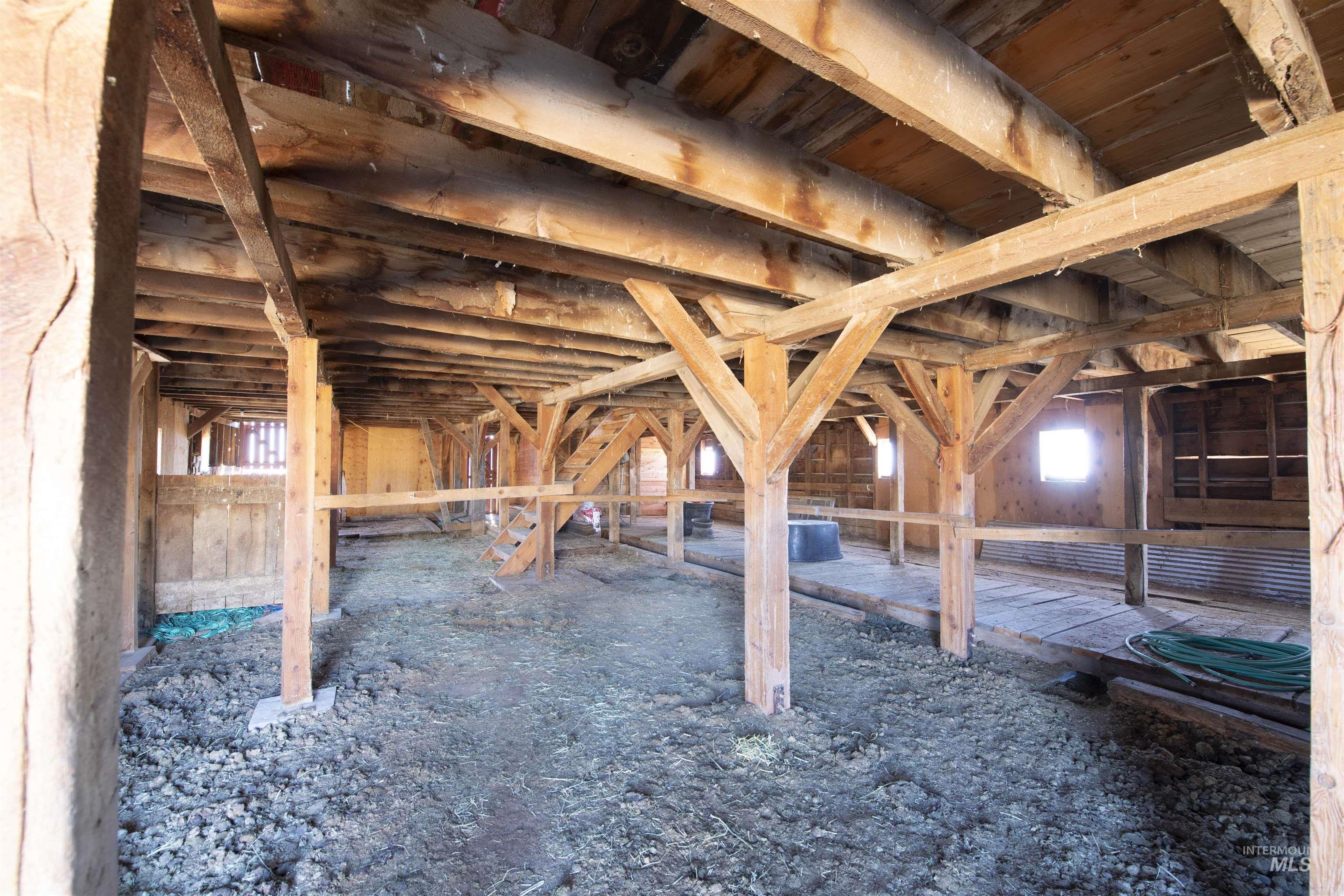 219 W 425 N, Fairfield, Idaho 83327, 5 Bedrooms, 2 Bathrooms, Farm & Ranch For Sale, Price $2,750,000, 98951324