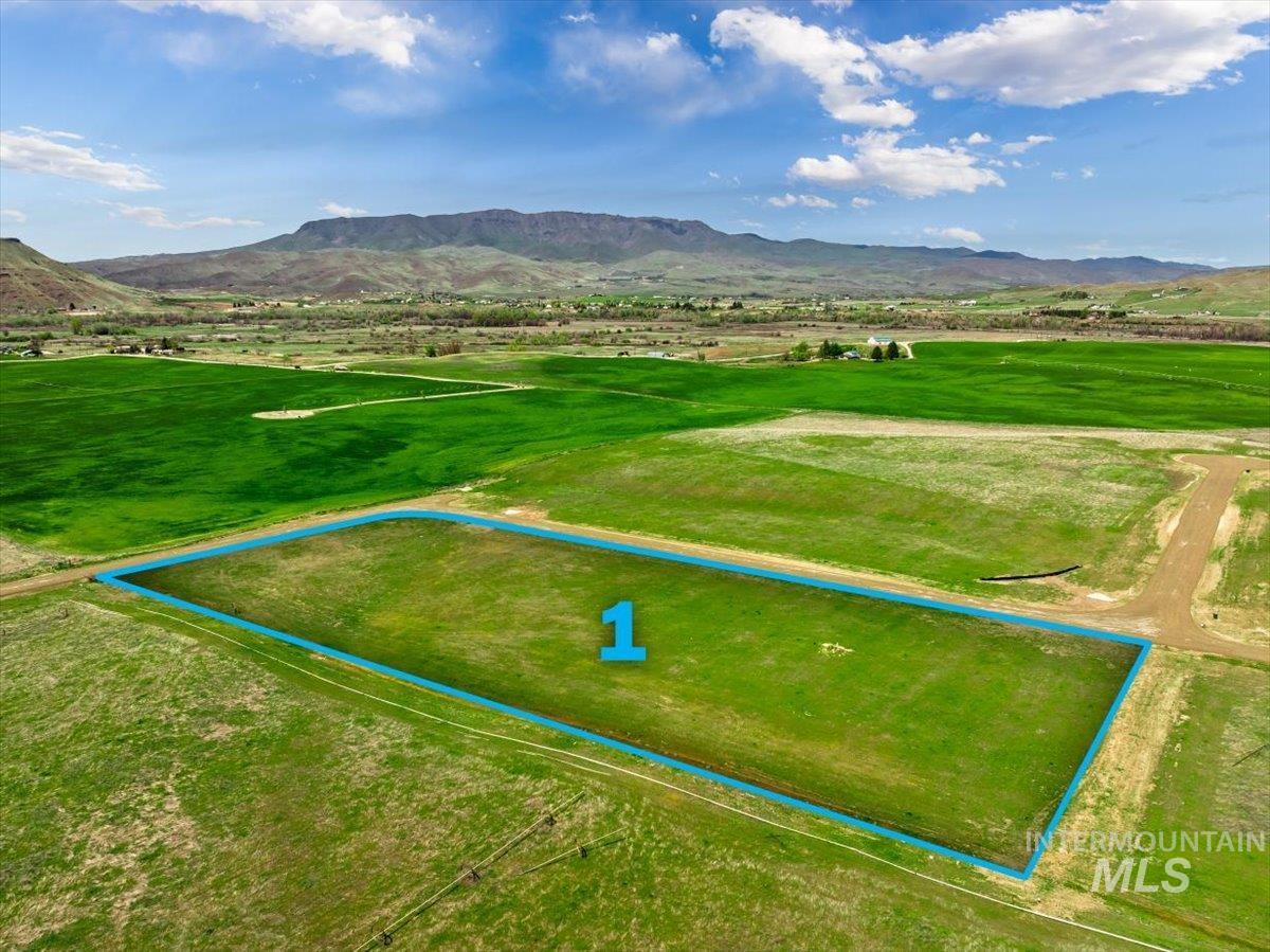 Lot 1 Jake Lane, Emmett, Idaho 83617, Land For Sale, Price $299,000,MLS 98951354