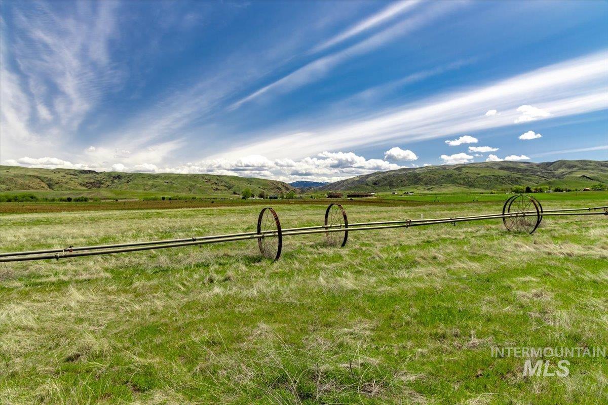 Lot 1 Jake Lane, Emmett, Idaho 83617, Land For Sale, Price $299,000,MLS 98951354