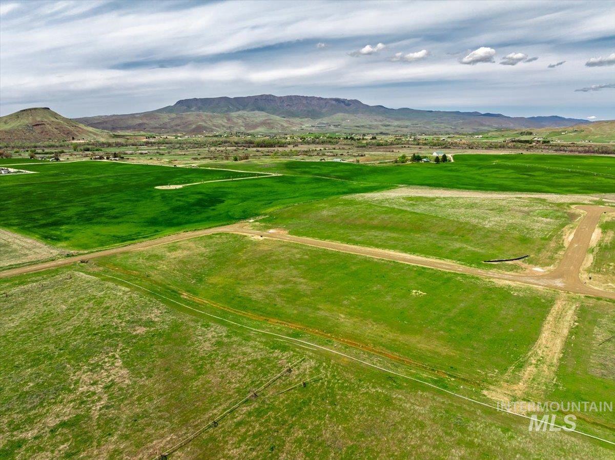 Lot 1 Jake Lane, Emmett, Idaho 83617, Land For Sale, Price $299,000,MLS 98951354