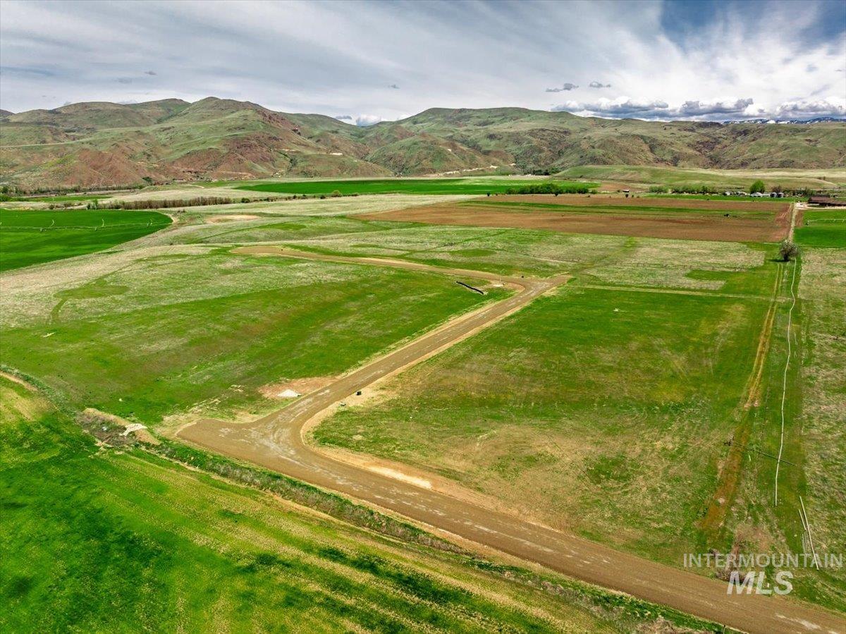 Lot 1 Jake Lane, Emmett, Idaho 83617, Land For Sale, Price $299,000,MLS 98951354