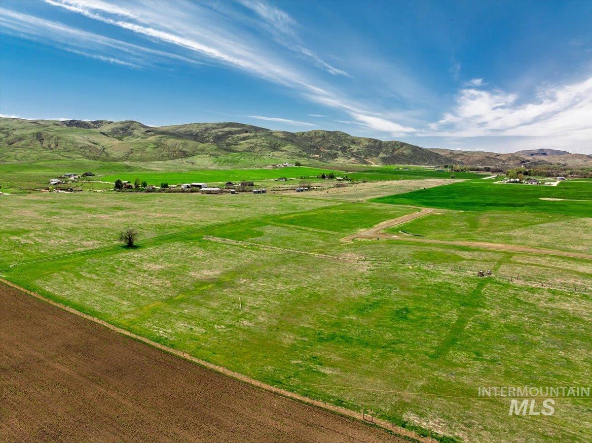 Lot 1 Jake Lane, Emmett, Idaho 83617, Land For Sale, Price $299,000,MLS 98951354