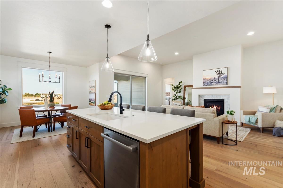 7636 W Old School St., Meridian, Idaho 83646, 3 Bedrooms, 3 Bathrooms, Residential For Sale, Price $639,900,MLS 98951391