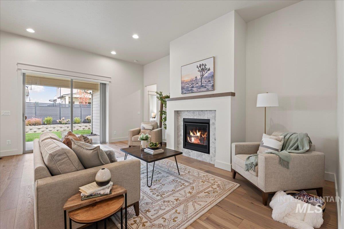 7636 W Old School St., Meridian, Idaho 83646, 3 Bedrooms, 3 Bathrooms, Residential For Sale, Price $639,900,MLS 98951391