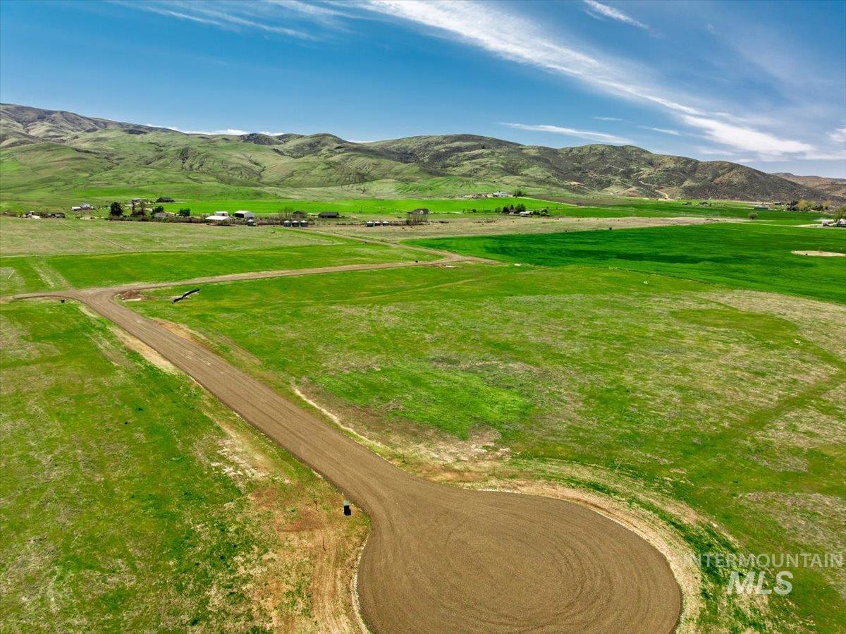 Lot 7 Jake Lane, Emmett, Idaho 83617, Land For Sale, Price $295,000,MLS 98951413