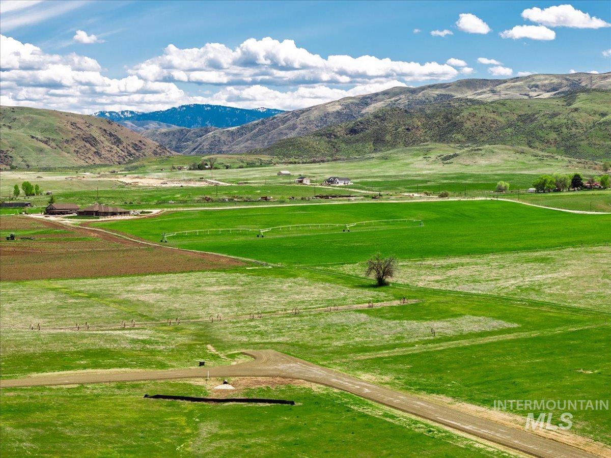 Lot 7 Jake Lane, Emmett, Idaho 83617, Land For Sale, Price $295,000,MLS 98951413