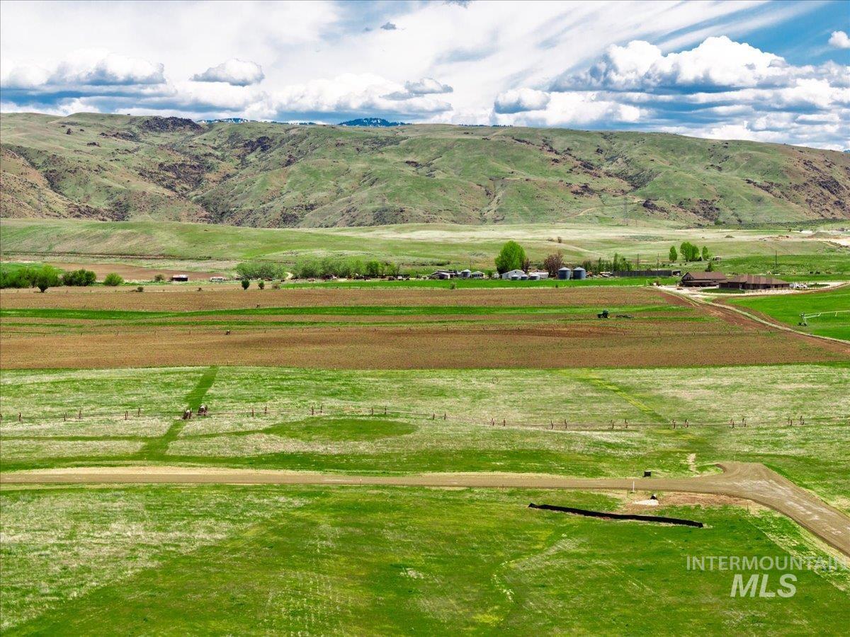 Lot 7 Jake Lane, Emmett, Idaho 83617, Land For Sale, Price $295,000,MLS 98951413