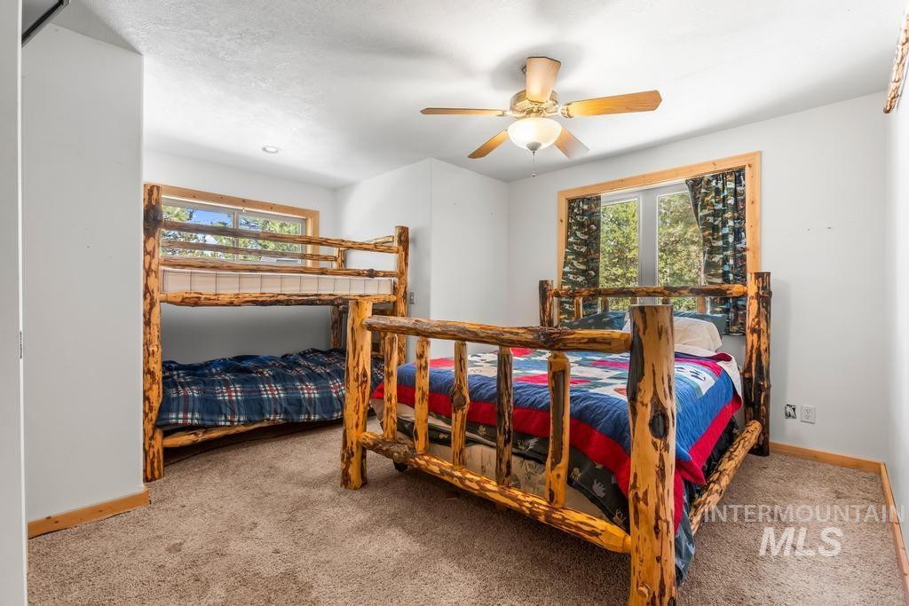 10389 Gamann Dr, Cascade, Idaho 83611-5441, 3 Bedrooms, 2.5 Bathrooms, Residential For Sale, Price $800,000,MLS 98951415