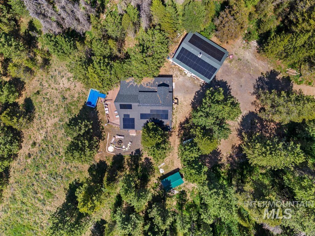 10389 Gamann Dr, Cascade, Idaho 83611-5441, 3 Bedrooms, 2.5 Bathrooms, Residential For Sale, Price $800,000,MLS 98951415