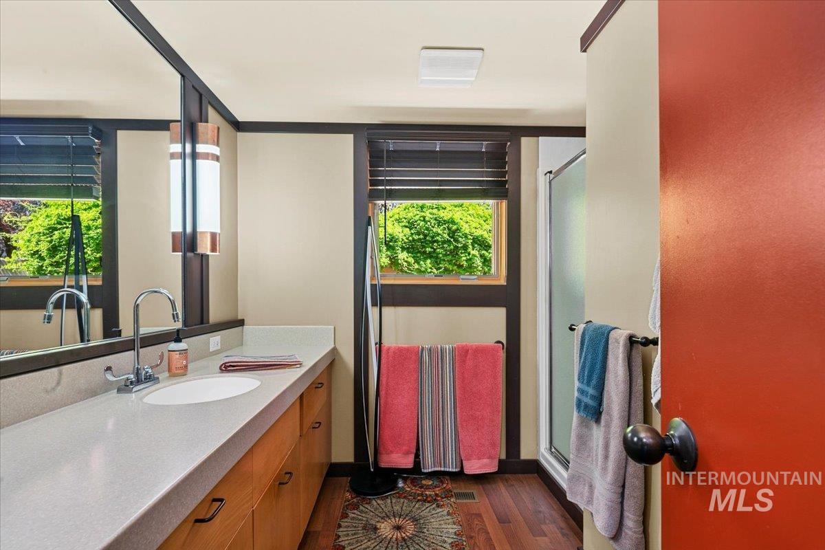 101 & 103 Minot Street, Middleton, Idaho 83644, 5 Bedrooms, 3 Bathrooms, Residential For Sale, Price $931,000,MLS 98951464