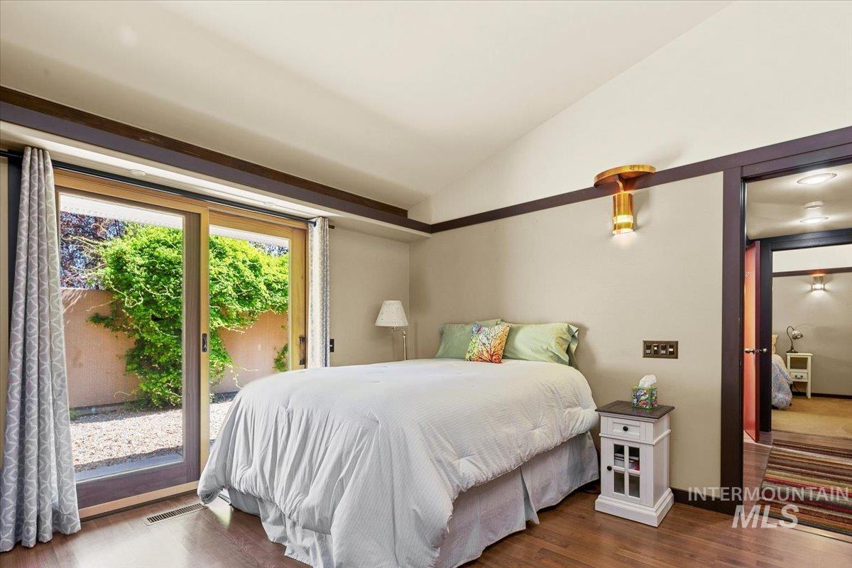 101 & 103 Minot Street, Middleton, Idaho 83644, 5 Bedrooms, 3 Bathrooms, Residential For Sale, Price $931,000,MLS 98951464