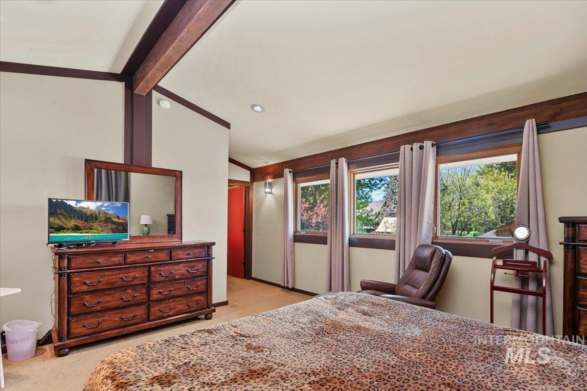 101 & 103 Minot Street, Middleton, Idaho 83644, 5 Bedrooms, 3 Bathrooms, Residential For Sale, Price $931,000,MLS 98951464