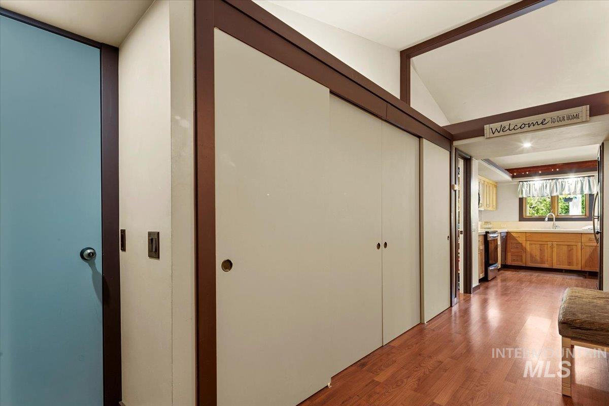 101 & 103 Minot Street, Middleton, Idaho 83644, 5 Bedrooms, 3 Bathrooms, Residential For Sale, Price $931,000,MLS 98951464