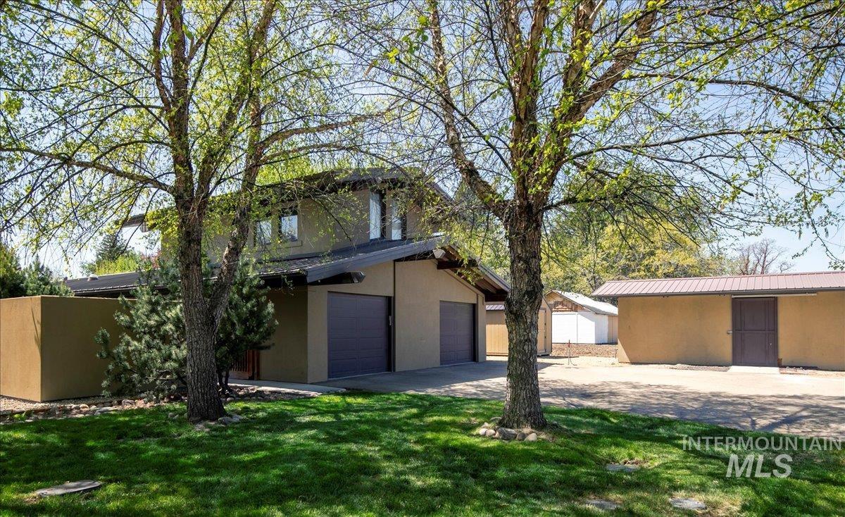 101 & 103 Minot Street, Middleton, Idaho 83644, 5 Bedrooms, 3 Bathrooms, Residential For Sale, Price $931,000,MLS 98951464