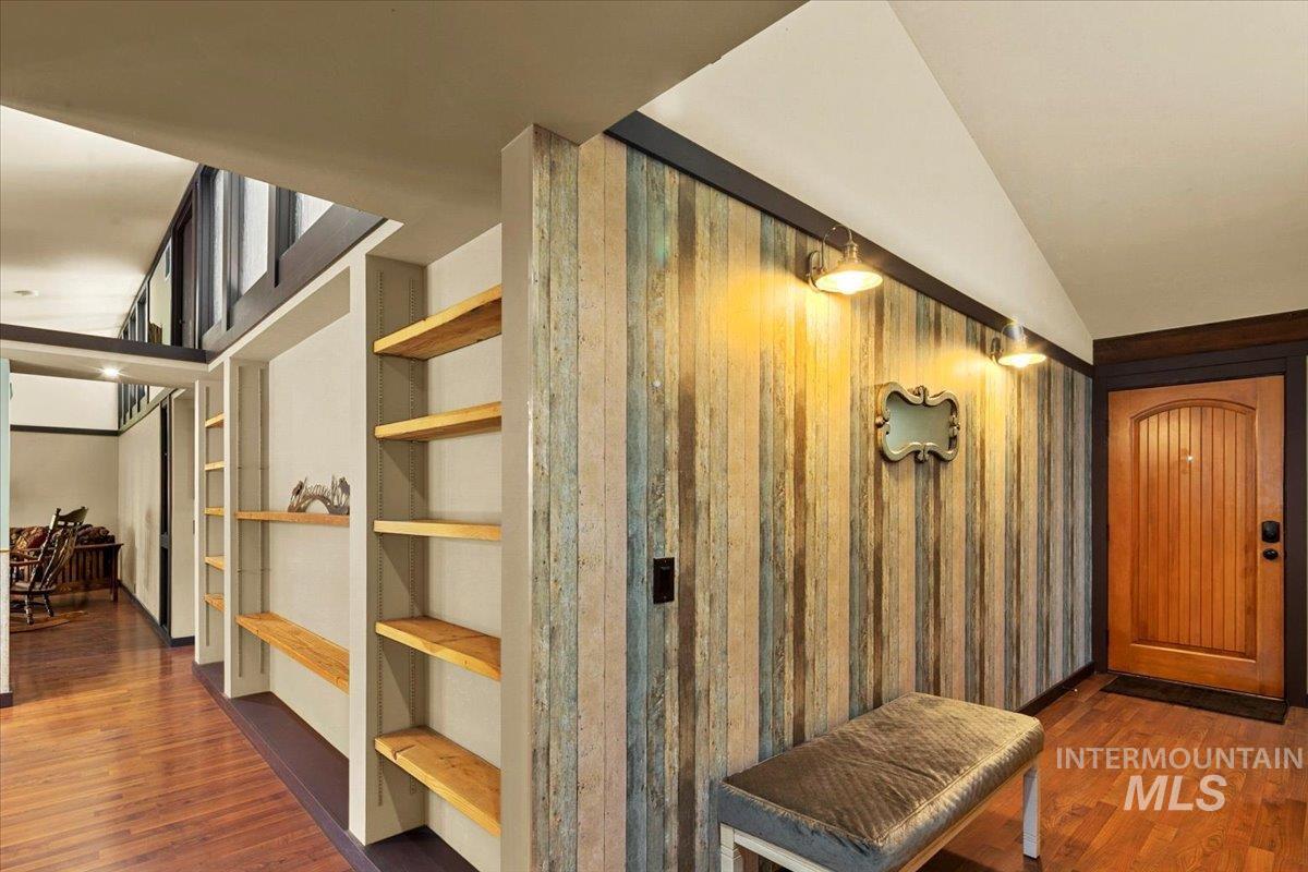 101 & 103 Minot Street, Middleton, Idaho 83644, 5 Bedrooms, 3 Bathrooms, Residential For Sale, Price $931,000,MLS 98951464