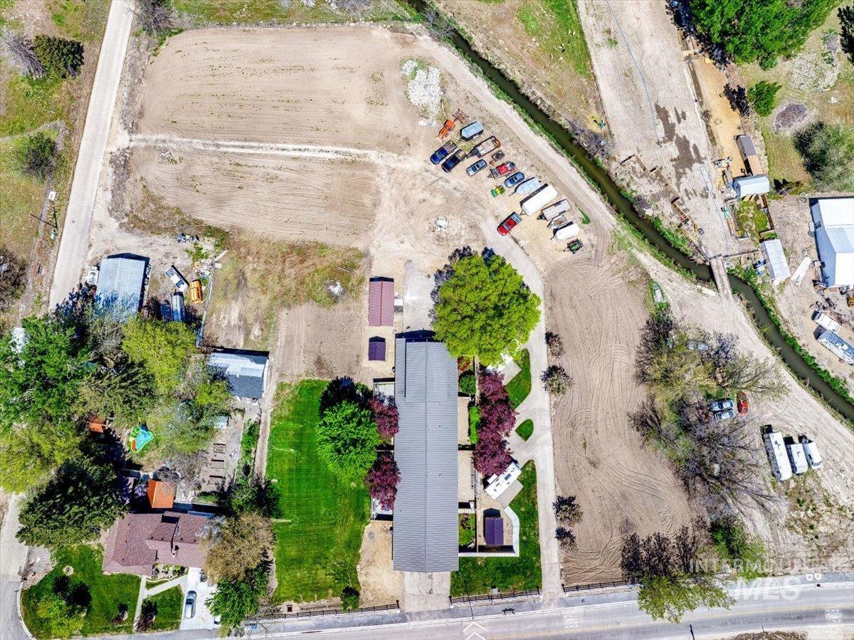 101 & 103 Minot Street, Middleton, Idaho 83644, 5 Bedrooms, 3 Bathrooms, Residential For Sale, Price $931,000,MLS 98951464