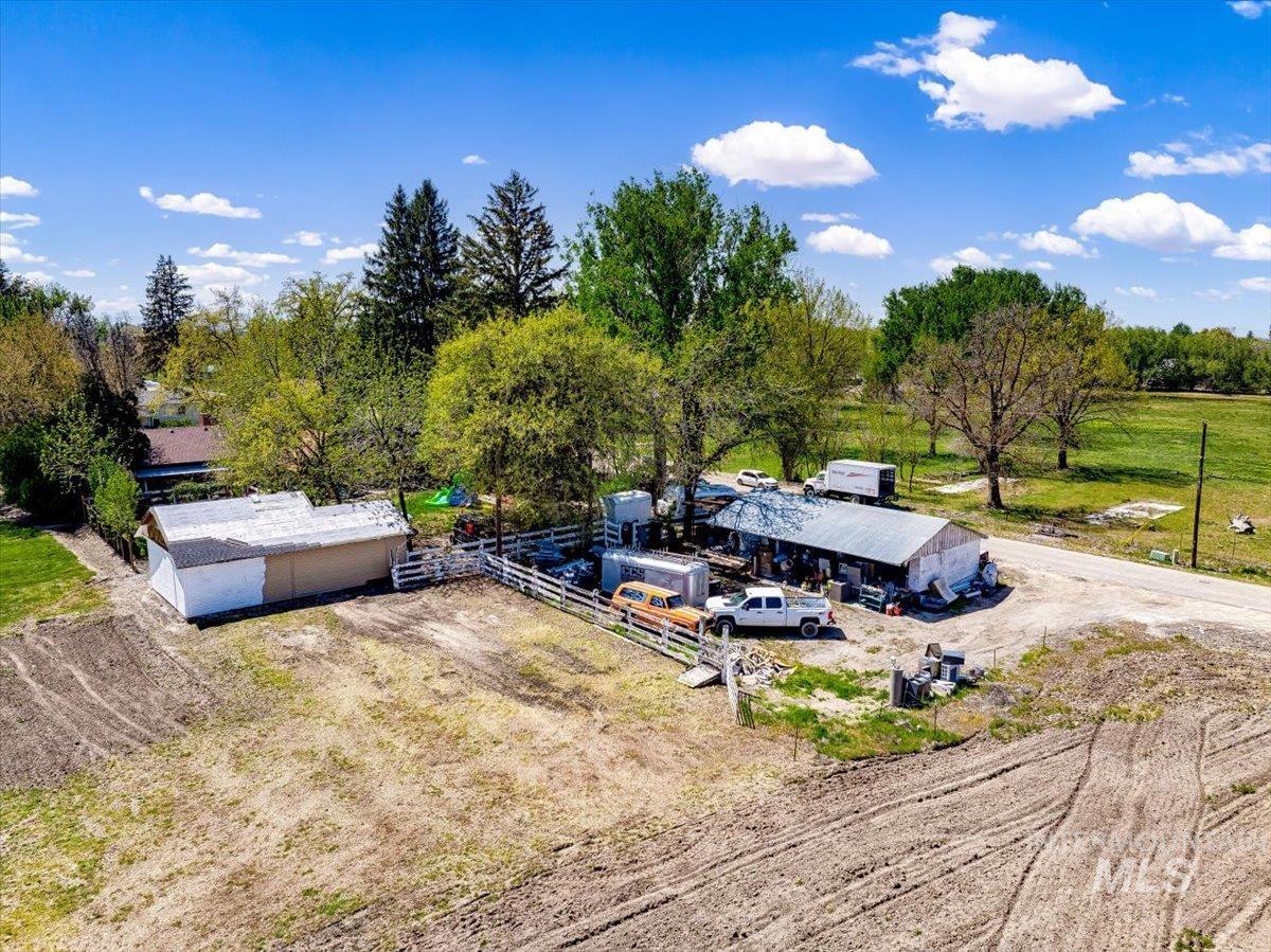 101 & 103 Minot Street, Middleton, Idaho 83644, 5 Bedrooms, 3 Bathrooms, Residential For Sale, Price $931,000,MLS 98951464